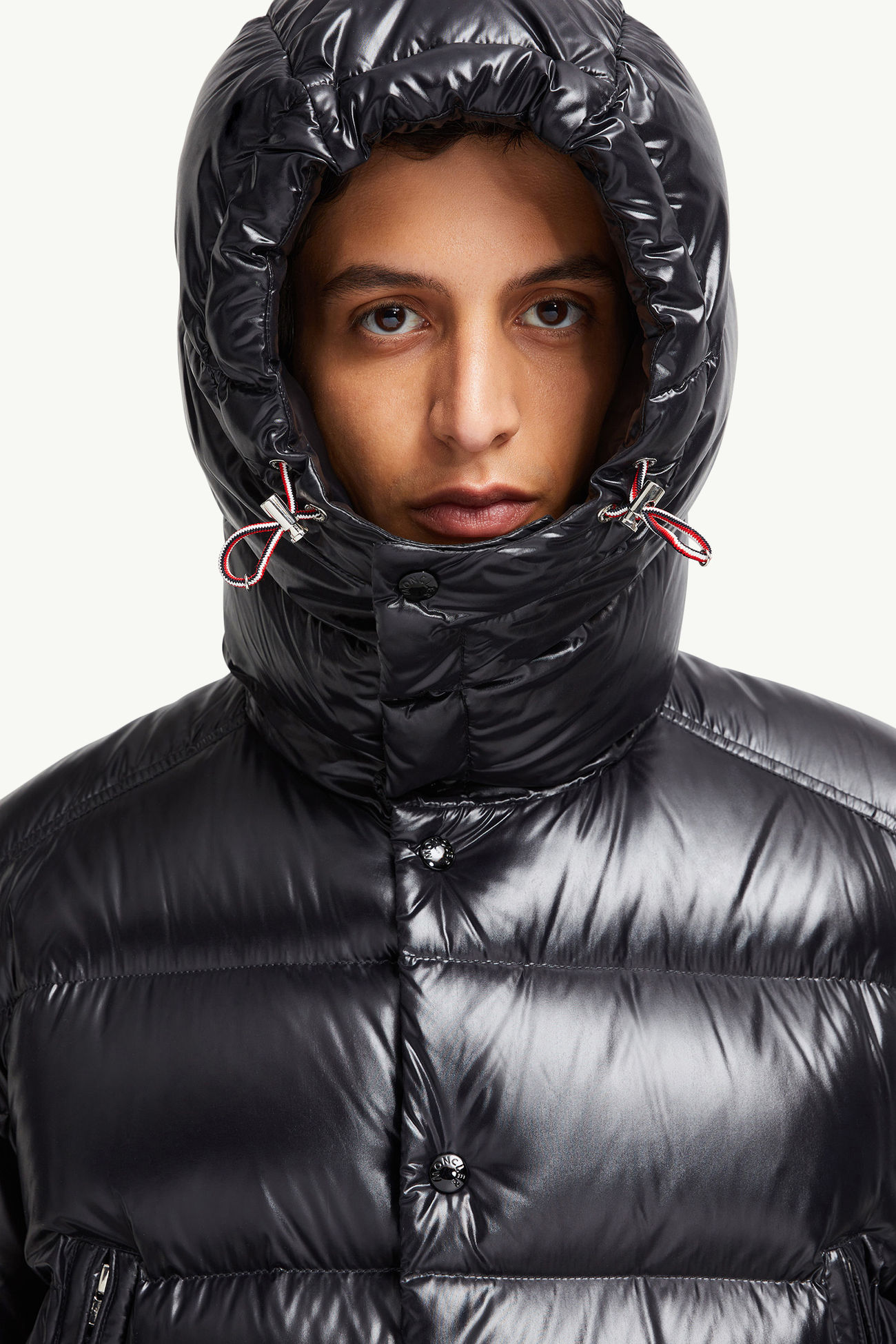 Piumino corto Chiablese con cappuccio Uomo Nero Moncler 1