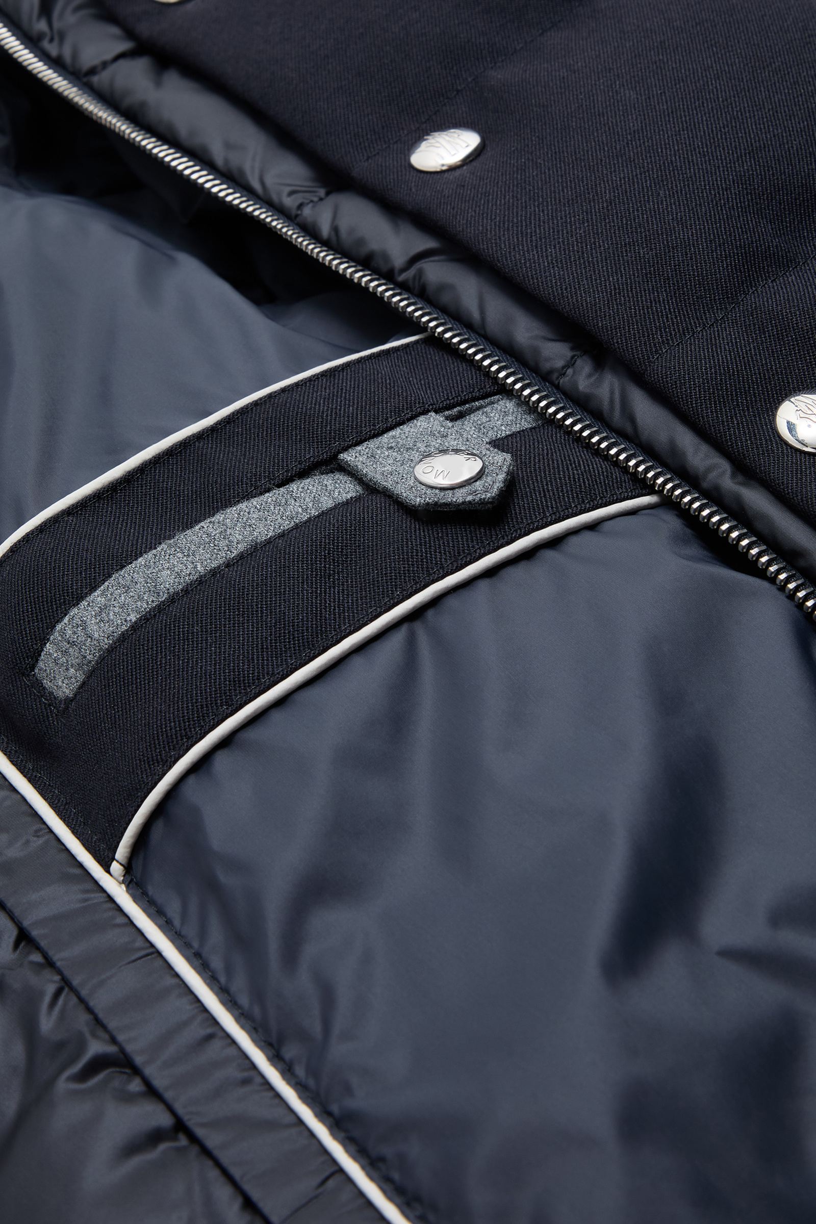 2 MONCLER 「鑑定済」 本物 ネイビー ダウンジャケット M L 重ね着 MONCLER モンクレール ダウンジャケット メンズ アウター フード
