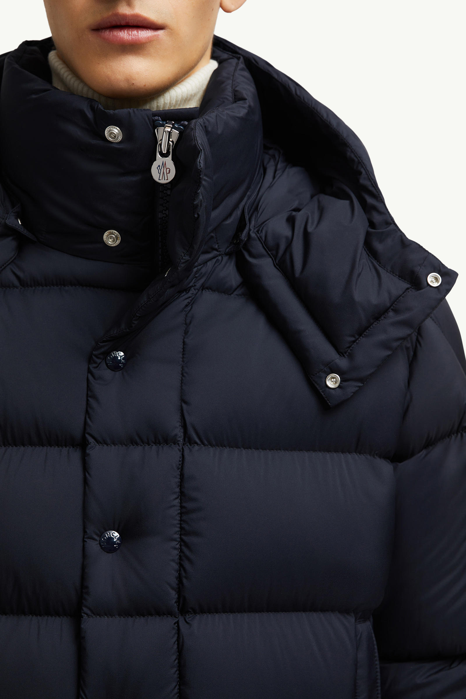 Vezere Hooded Short Down Jacket Men Night Blue Moncler 6