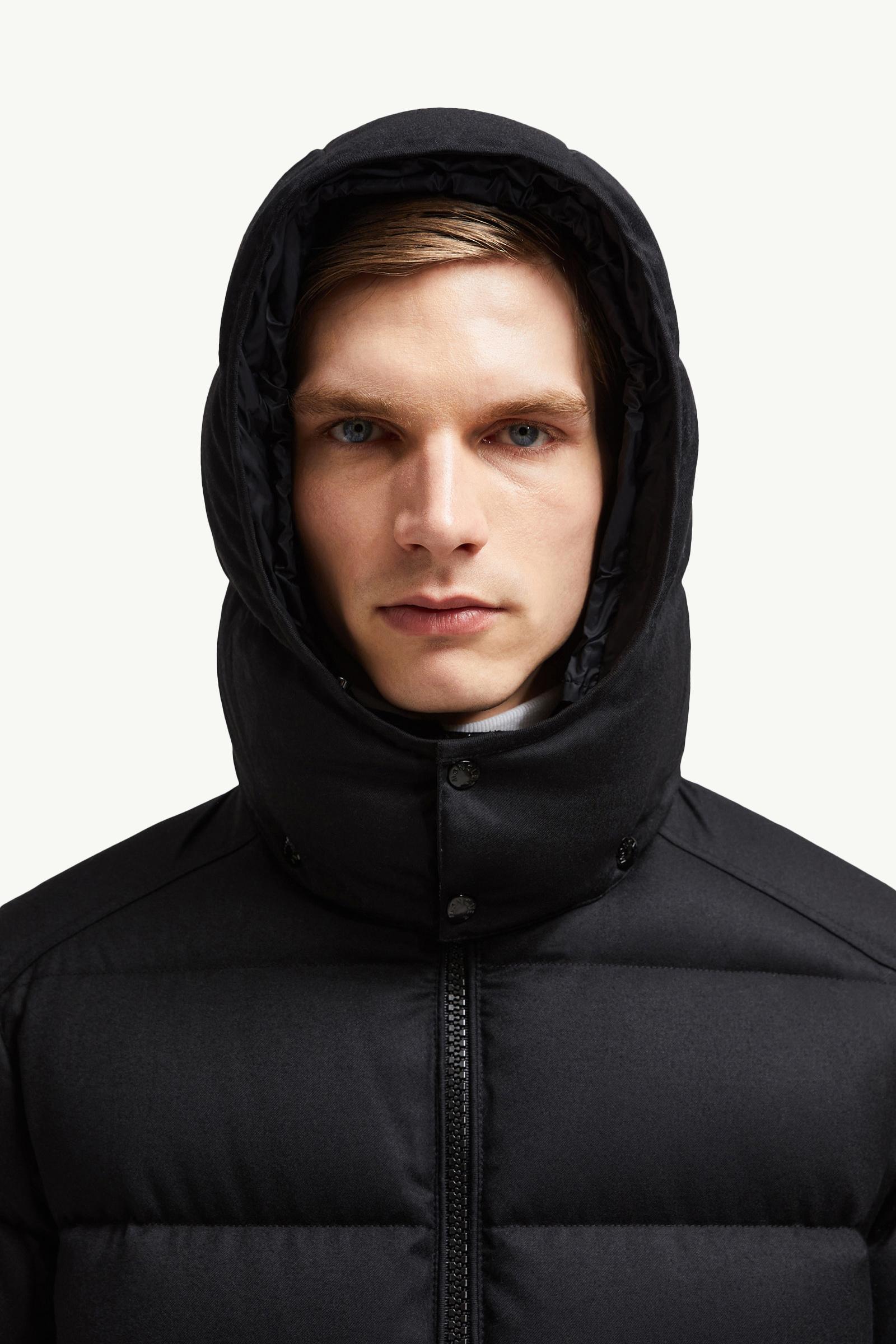 MONCLER｜DOWN JACKETS (1A00065 595ZZ 034) Moncler Chine Down Jacket Tricolor V-shaped Switching Navy