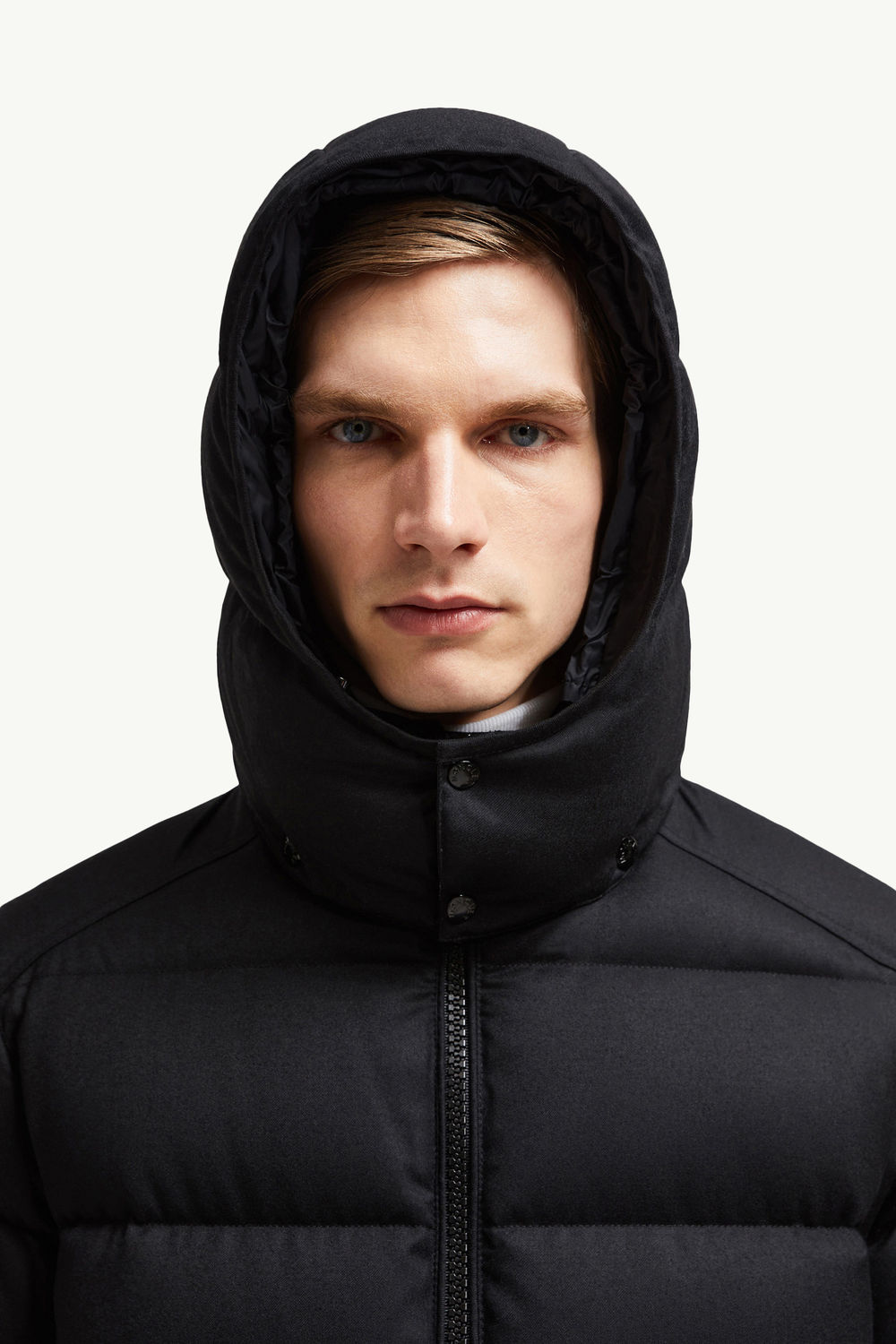 Montgenevre Hooded Short Down Jacket Men Black Moncler 1