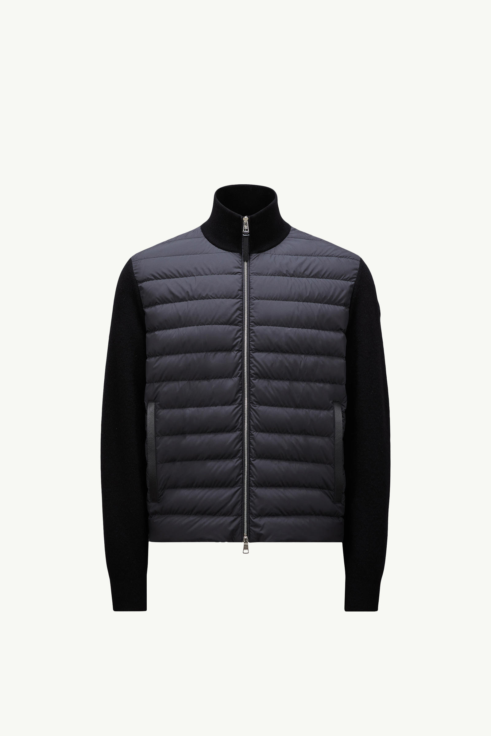 https://moncler-cdn.thron.com/api/v1/content-delivery/shares/dpx6uv/contents/J20919B00004M4281U99_F/image/J20919B00004M4281U99_F
