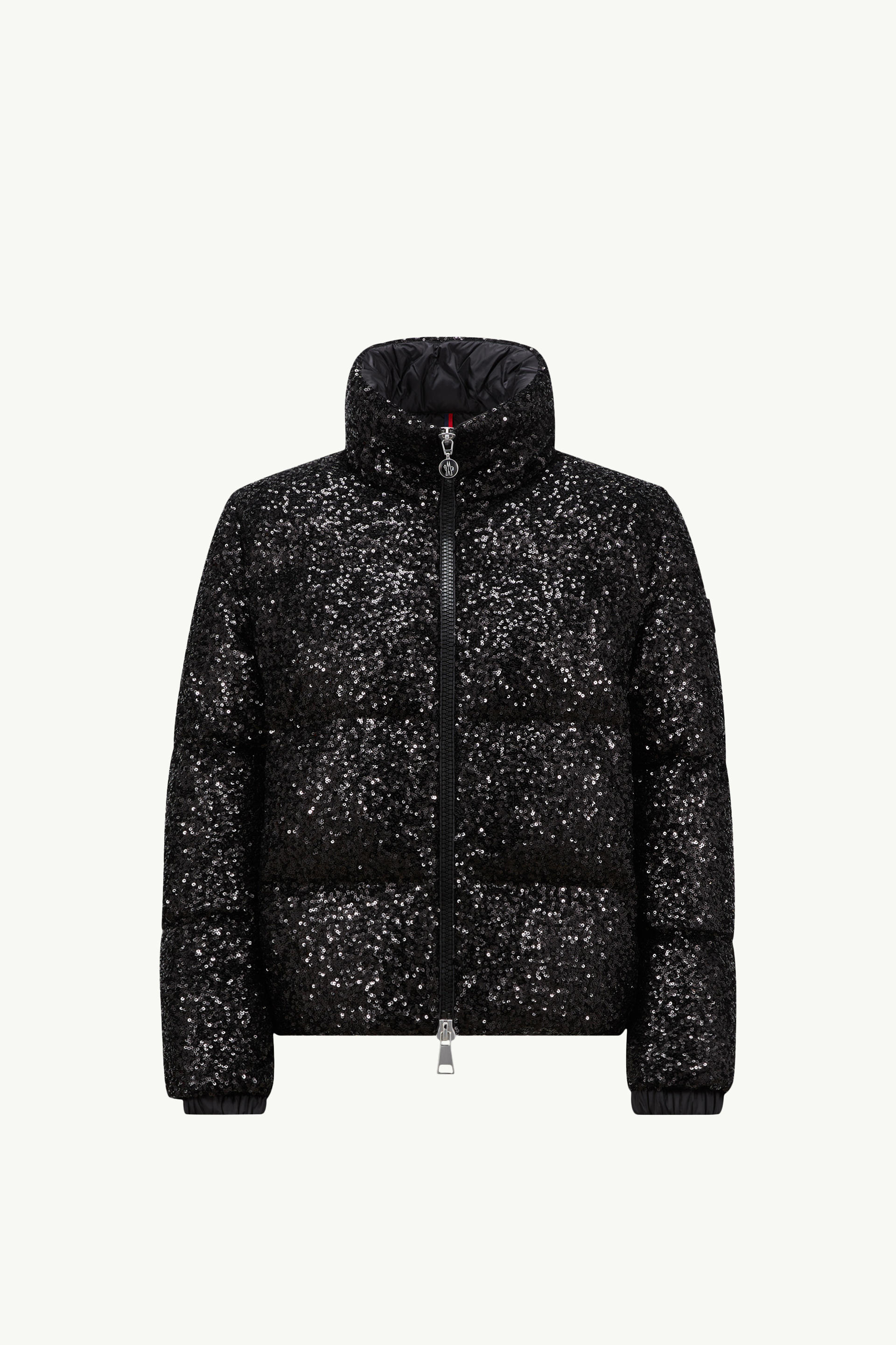 https://moncler-cdn.thron.com/api/v1/content-delivery/shares/dpx6uv/contents/J20931A0016589AR2999_F/image/J20931A0016589AR2999_F