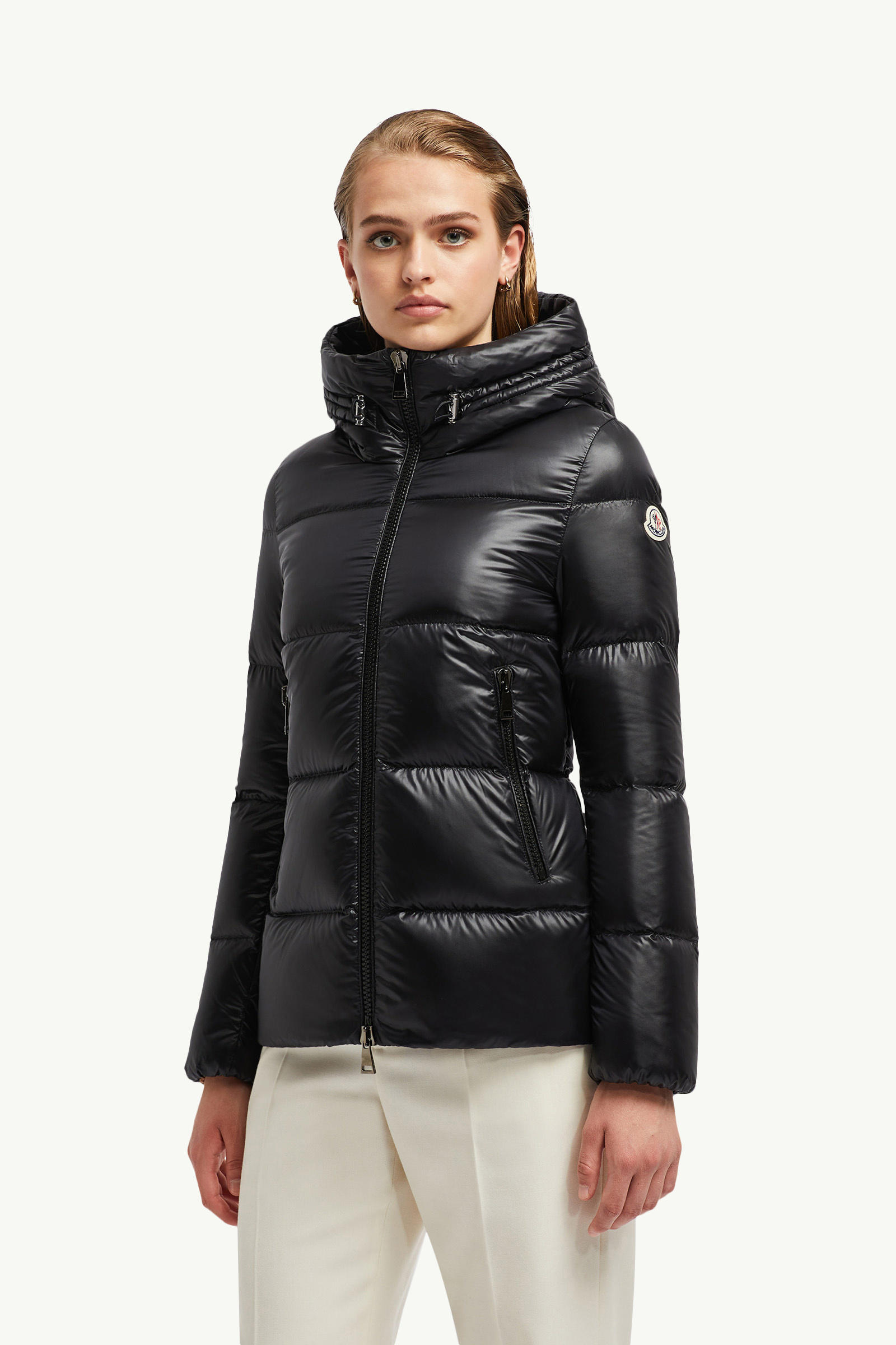Seritte Hooded Short Down Jacket Women Black Moncler 3