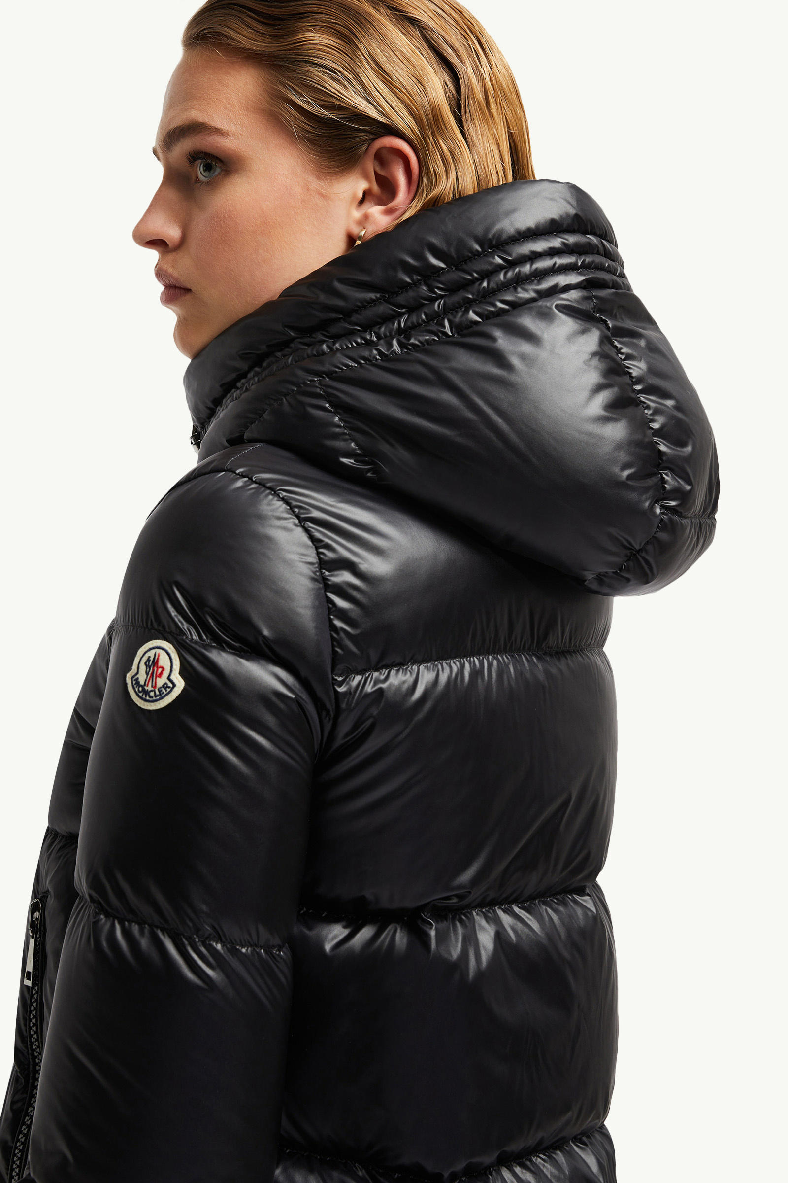 Seritte Hooded Short Down Jacket Women Black Moncler 6