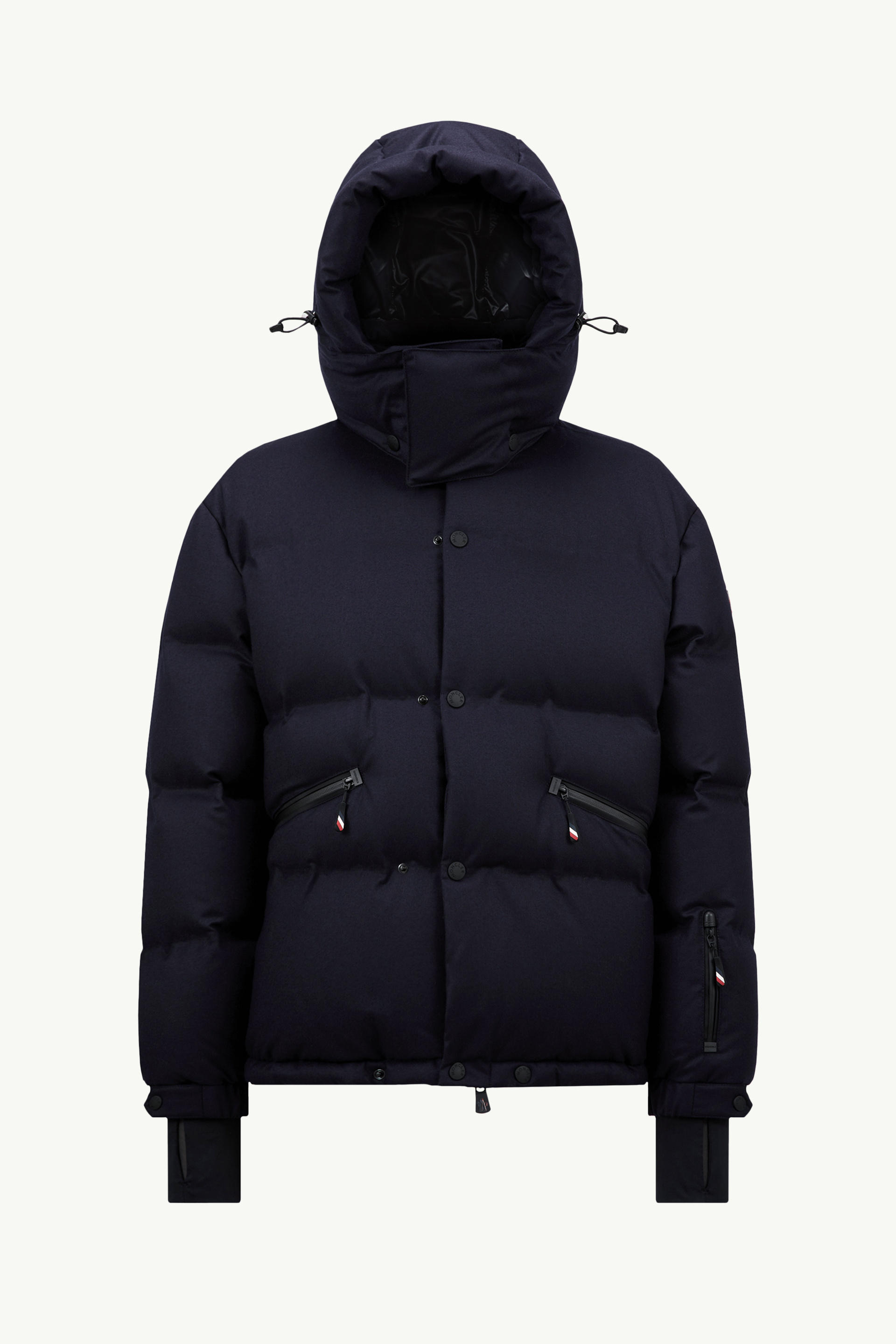 https://moncler-cdn.thron.com/api/v1/content-delivery/shares/dpx6uv/contents/J20971A00035597UD742_F/image/J20971A00035597UD742_F