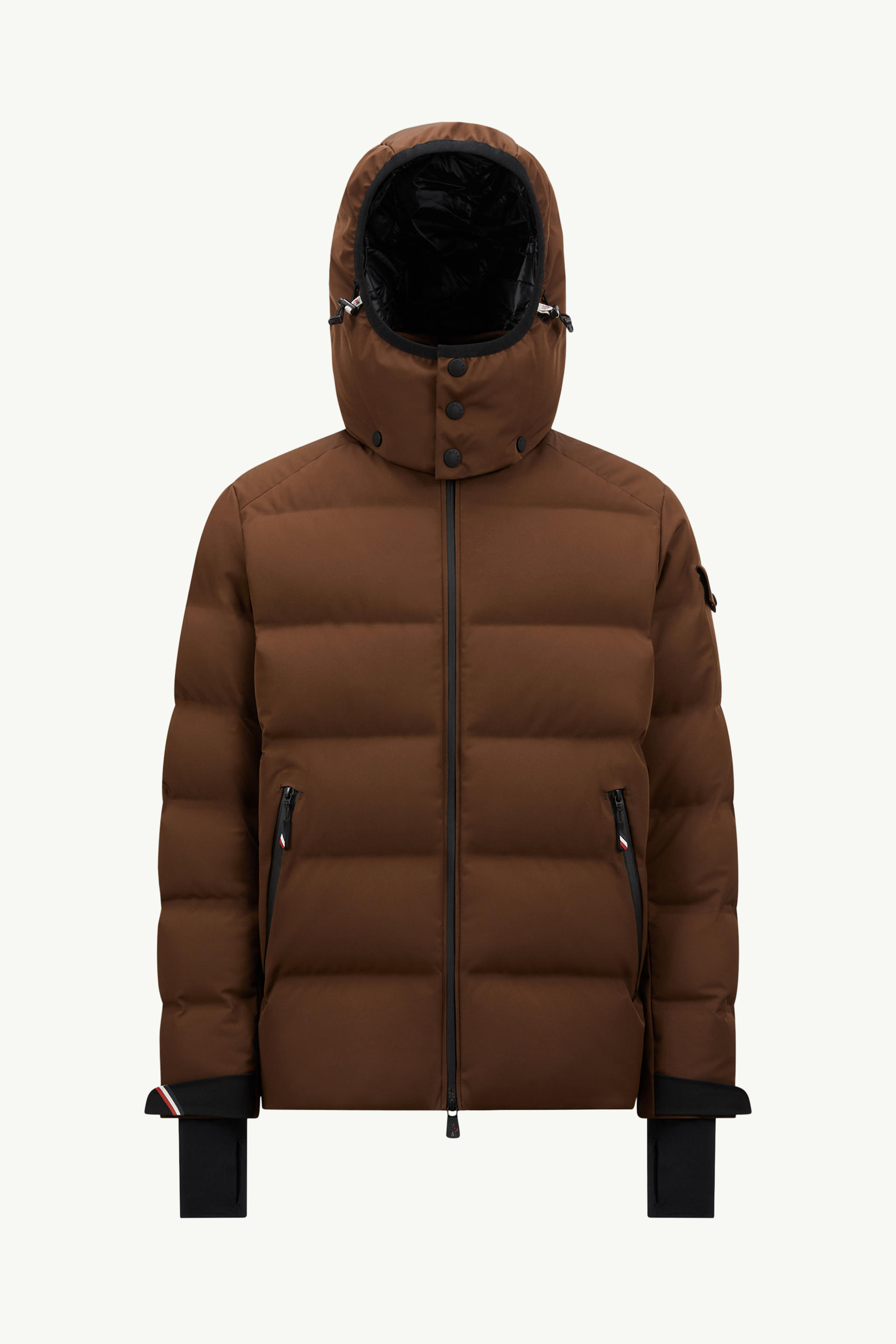 https://moncler-cdn.thron.com/api/v1/content-delivery/shares/dpx6uv/contents/J20971A0004353066U73_F/image/J20971A0004353066U73_F