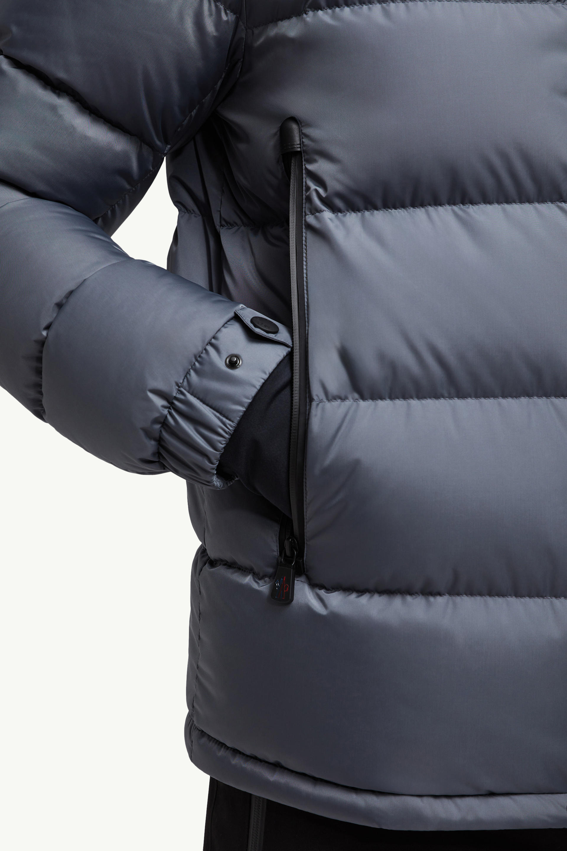 Isorno Hooded Down Ski Jacket Men Dark Gray Moncler 5
