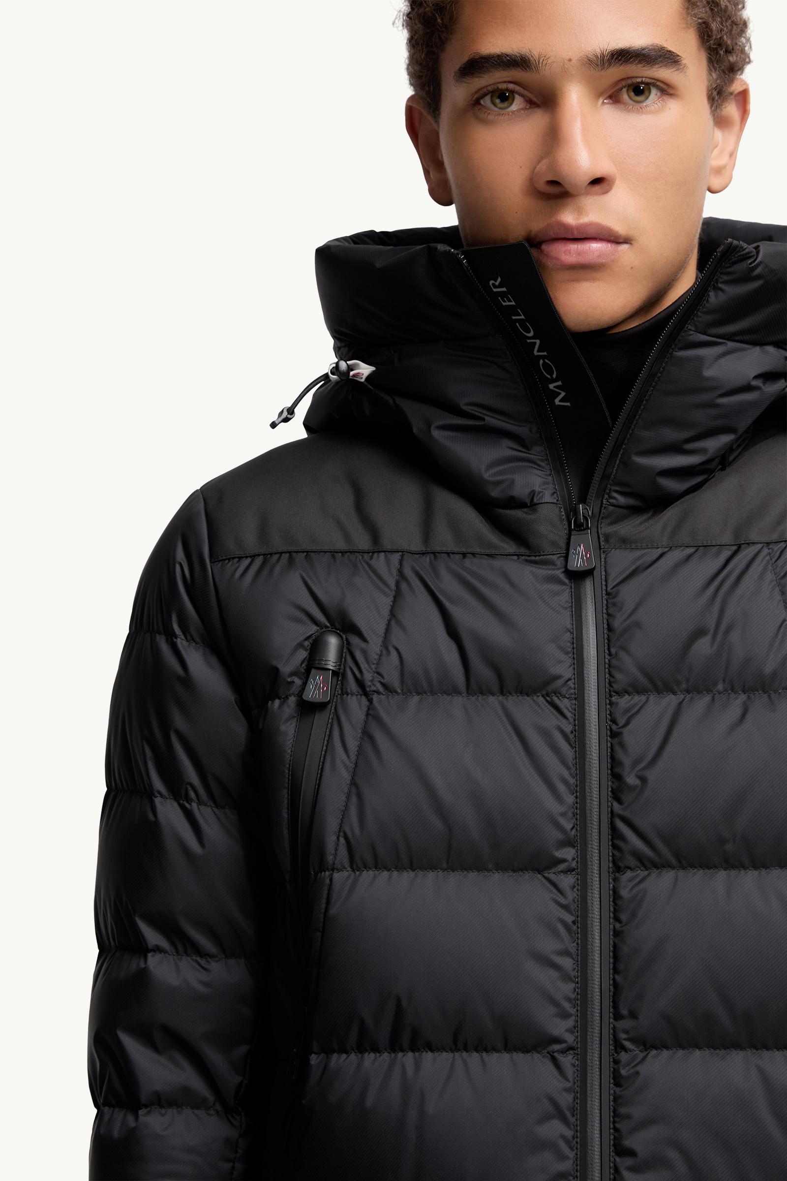 モンクレール　ダウンジャケット　ブラック　S 820-097 MONCLER モンクレール ダウン ダウンジャケット ナーレイ