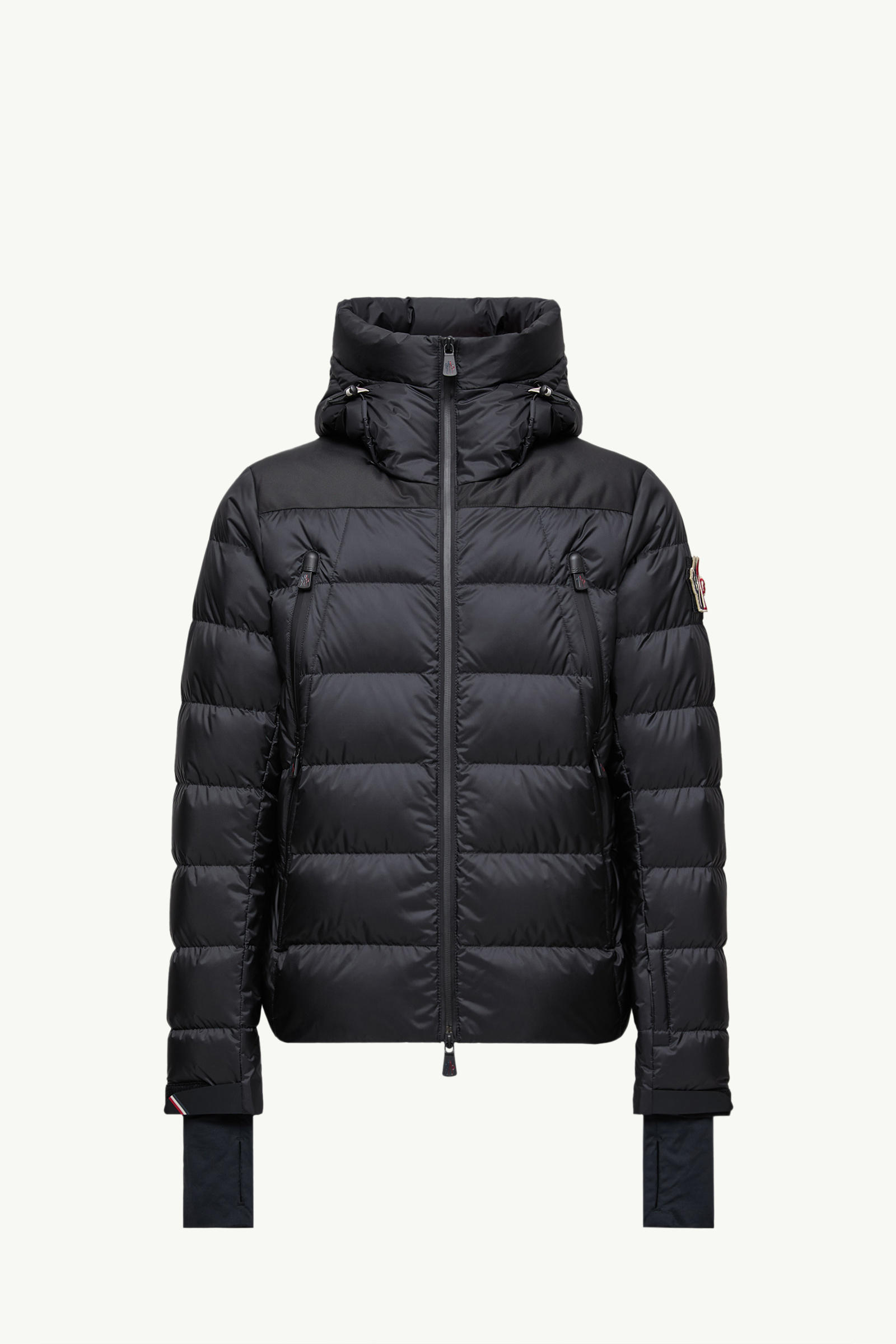 https://moncler-cdn.thron.com/api/v1/content-delivery/shares/dpx6uv/contents/J20971A5054053864999_F/image/J20971A5054053864999_F