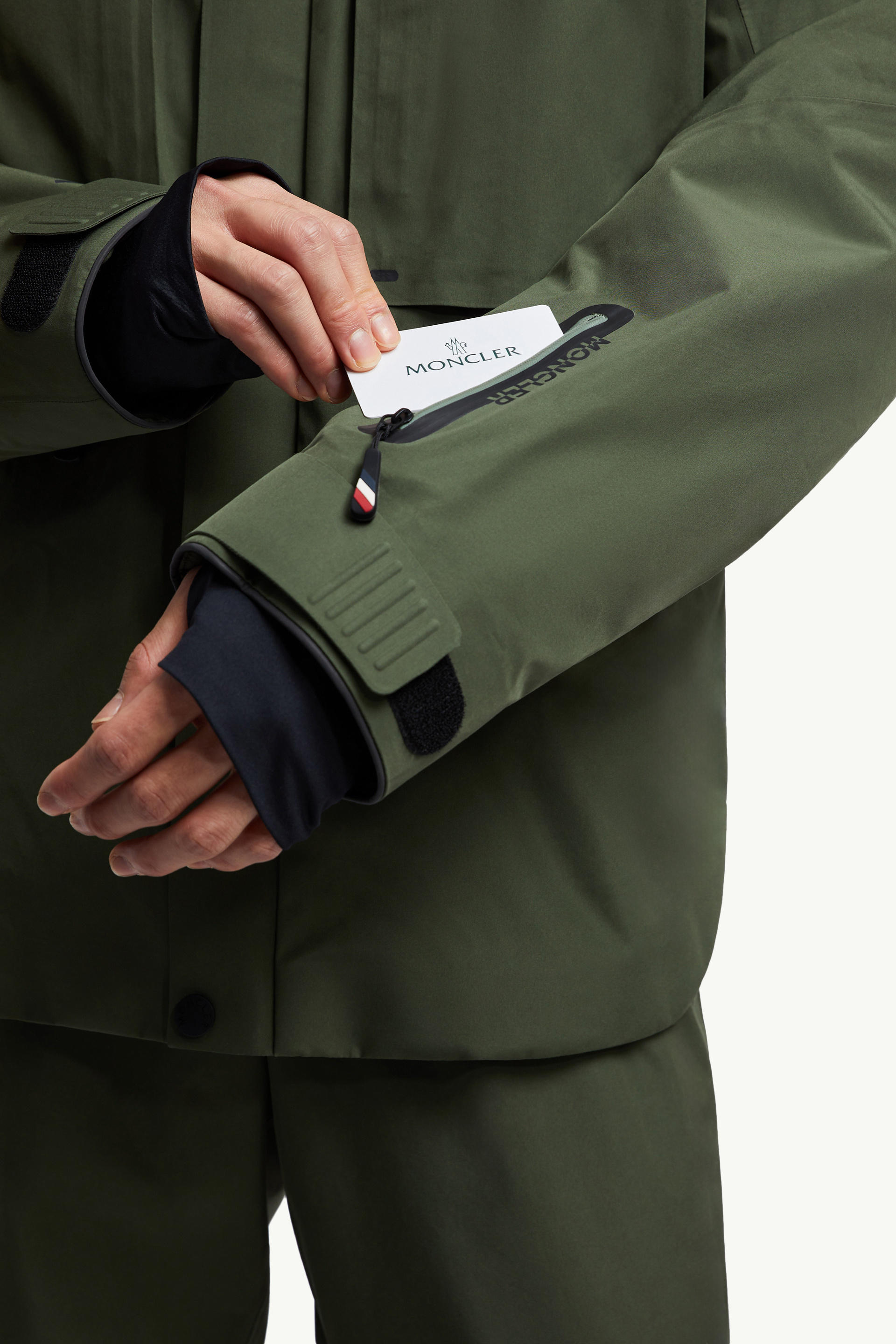 Gorner GORE-TEX Shirt Jacket Men Dark Green Moncler 5