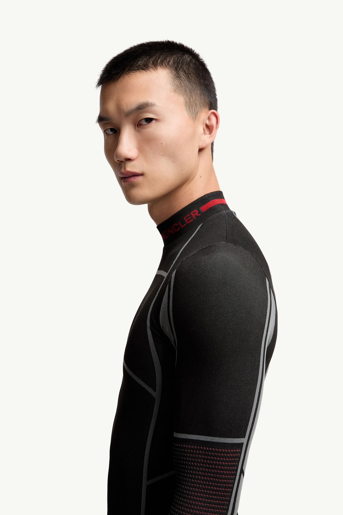 Base Layer Long Sleeve T-Shirt Men Black Moncler 1