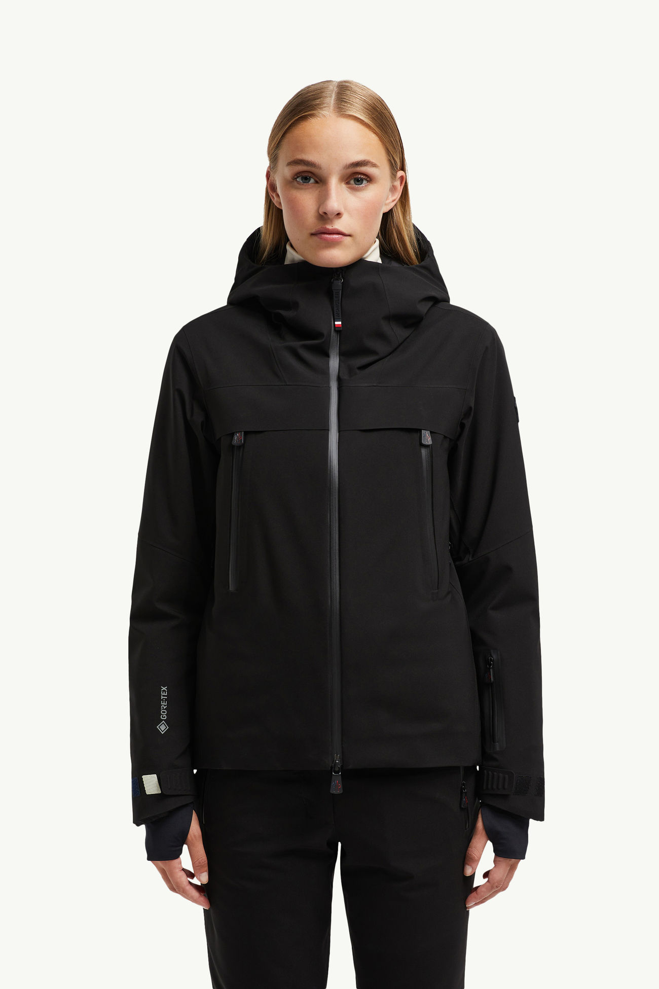Chaqueta de esquí de GORE-TEX con capucha Chanaveyy Mujer Negro Moncler 3