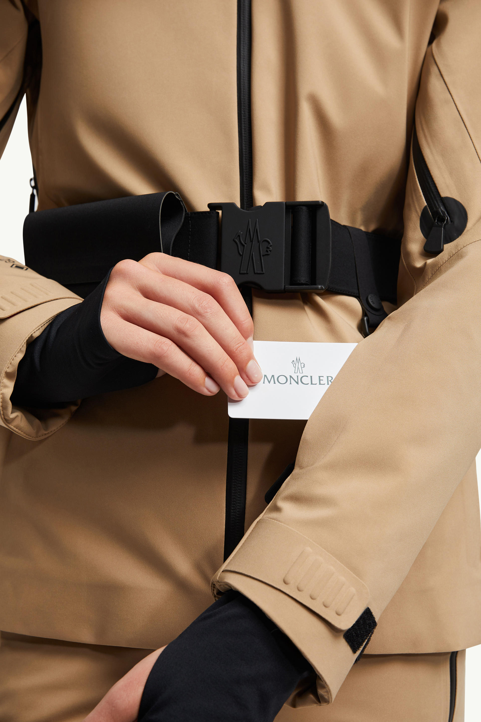 Giacca da sci Vizelle GORE-TEX con orlo in shearling Donna Beige Moncler 6