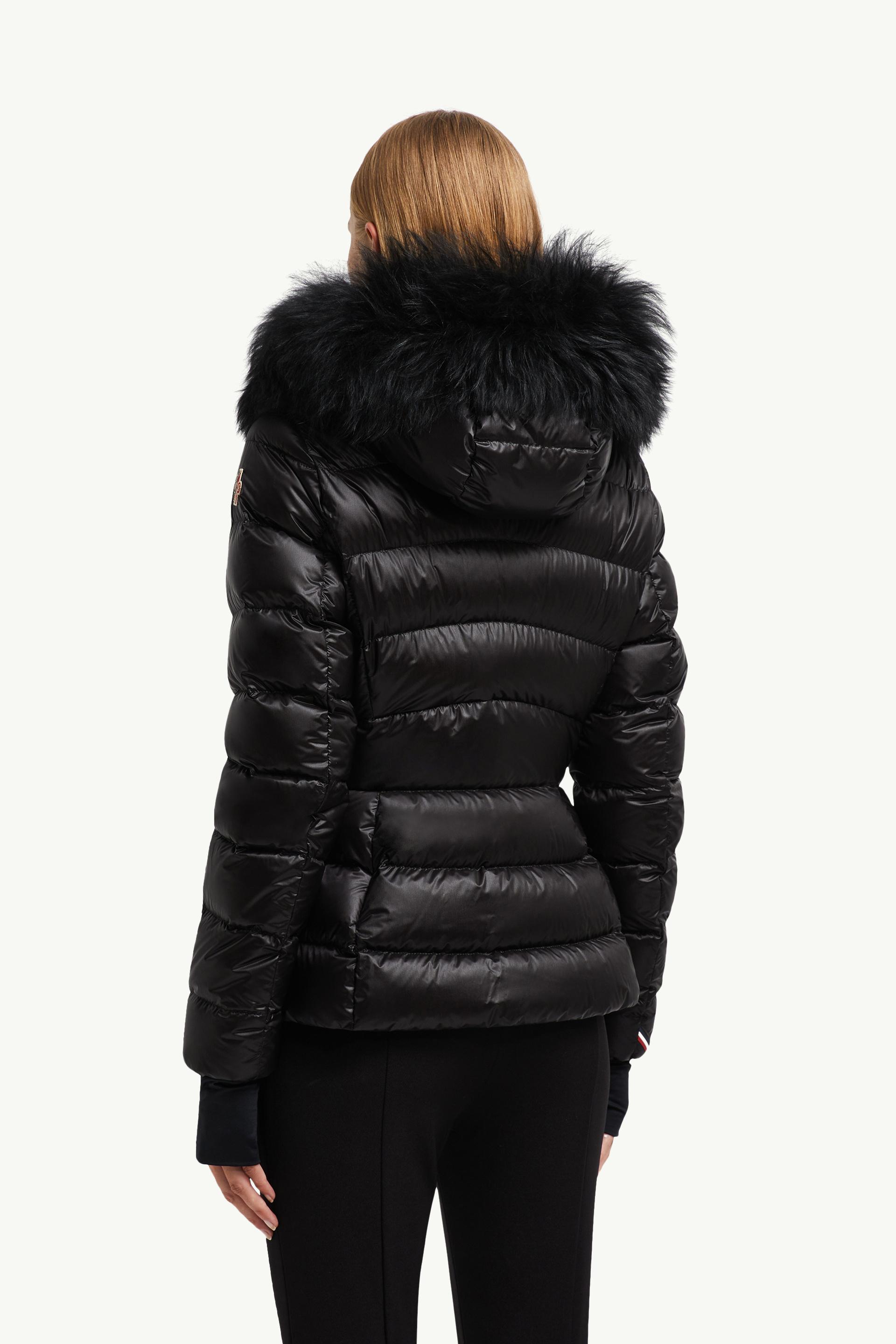 ★【MONCLER】Piumino corto Fourmines con cappuccio★ダウン Piumino corto Armoniques Nero - Piumini Corti Donna | Moncler IT