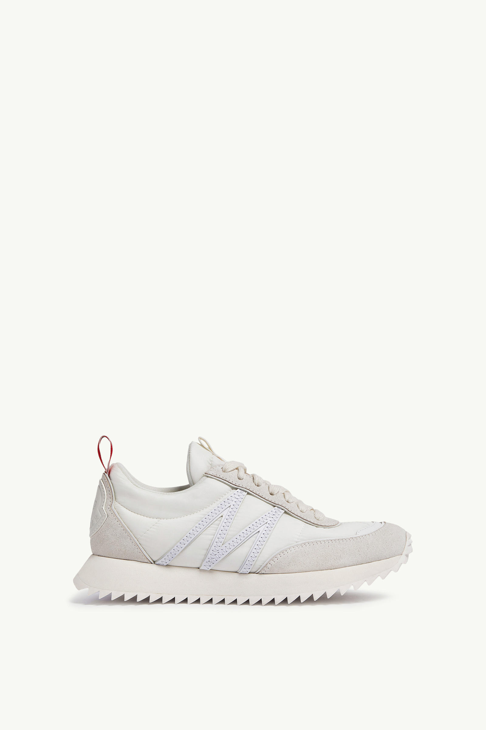 https://moncler-cdn.thron.com/api/v1/content-delivery/shares/dpx6uv/contents/J209A4M00010M4156035_F/image/J209A4M00010M4156035_F