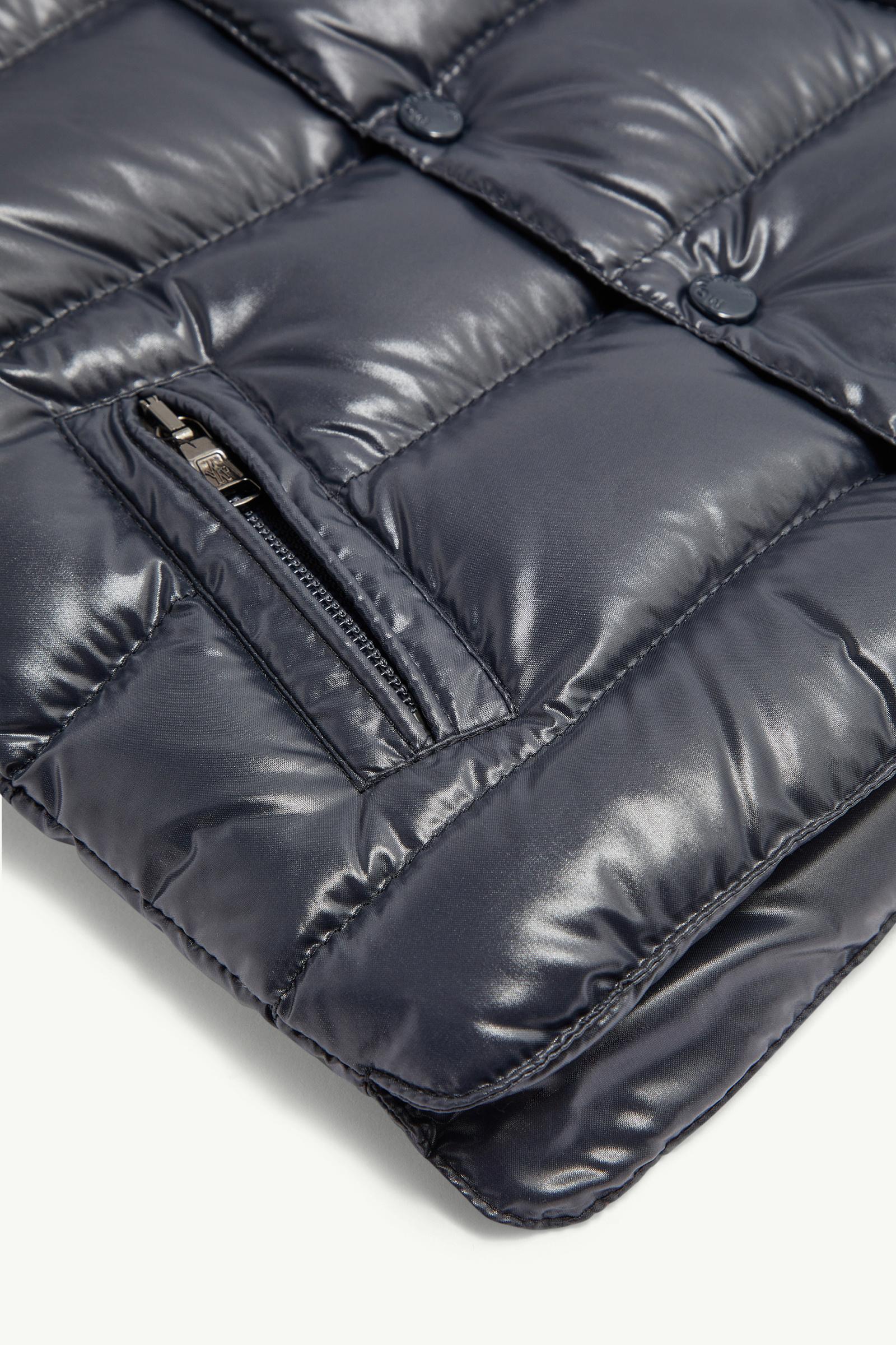 【MONCLER】BERNARDベスト【2y】 Night Blue Bernard Down Gilet - Outerwear for Children