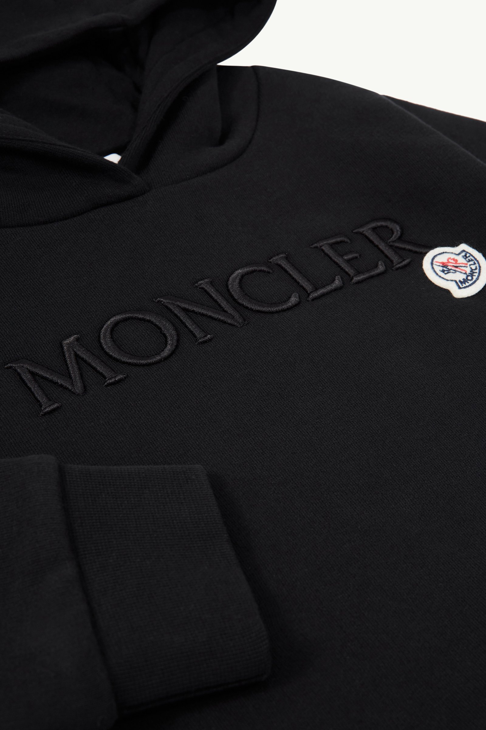 MONCLER モンクレール　シリコンロゴ　ハイブリッドブラックフーディーM相当 モンクレール ダウン×スウェット ハイブリッドジャケット