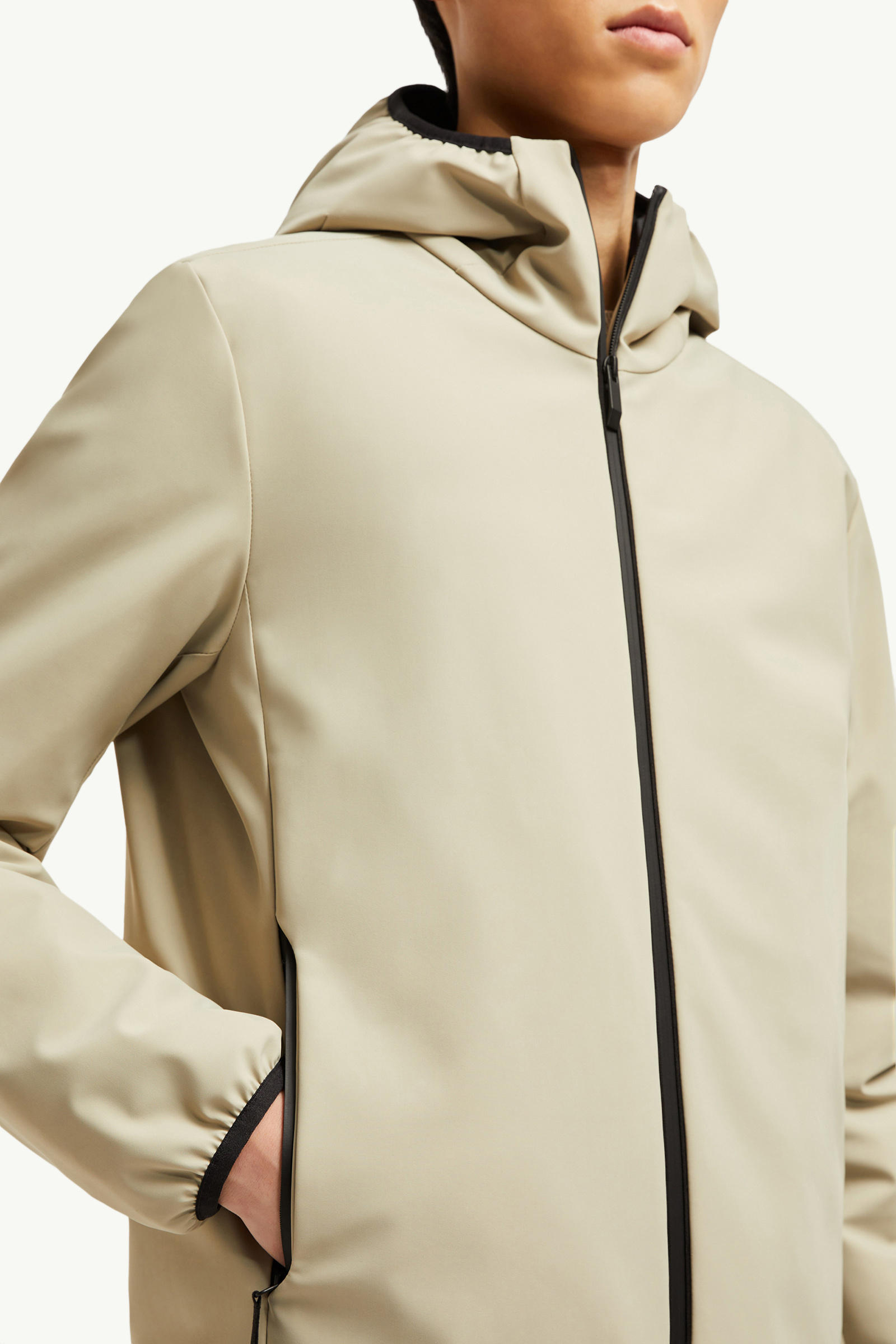 Chalves Hooded Short Down Jacket Men Light Beige Moncler 5