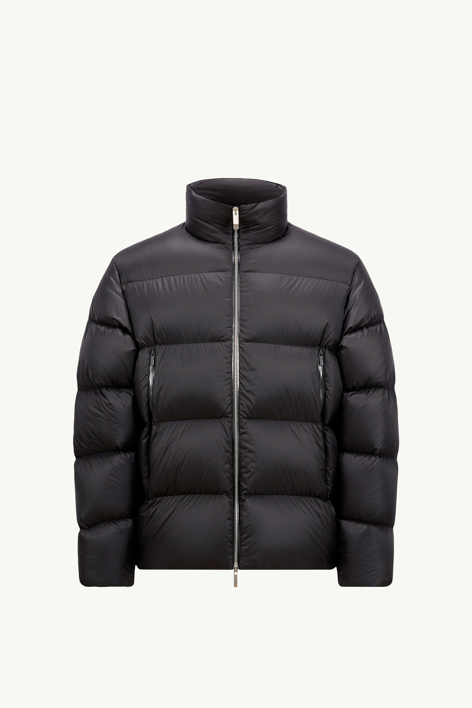 https://moncler-cdn.thron.com/api/v1/content-delivery/shares/dpx6uv/contents/K10911A000105979B999_F/image/K10911A000105979B999_F