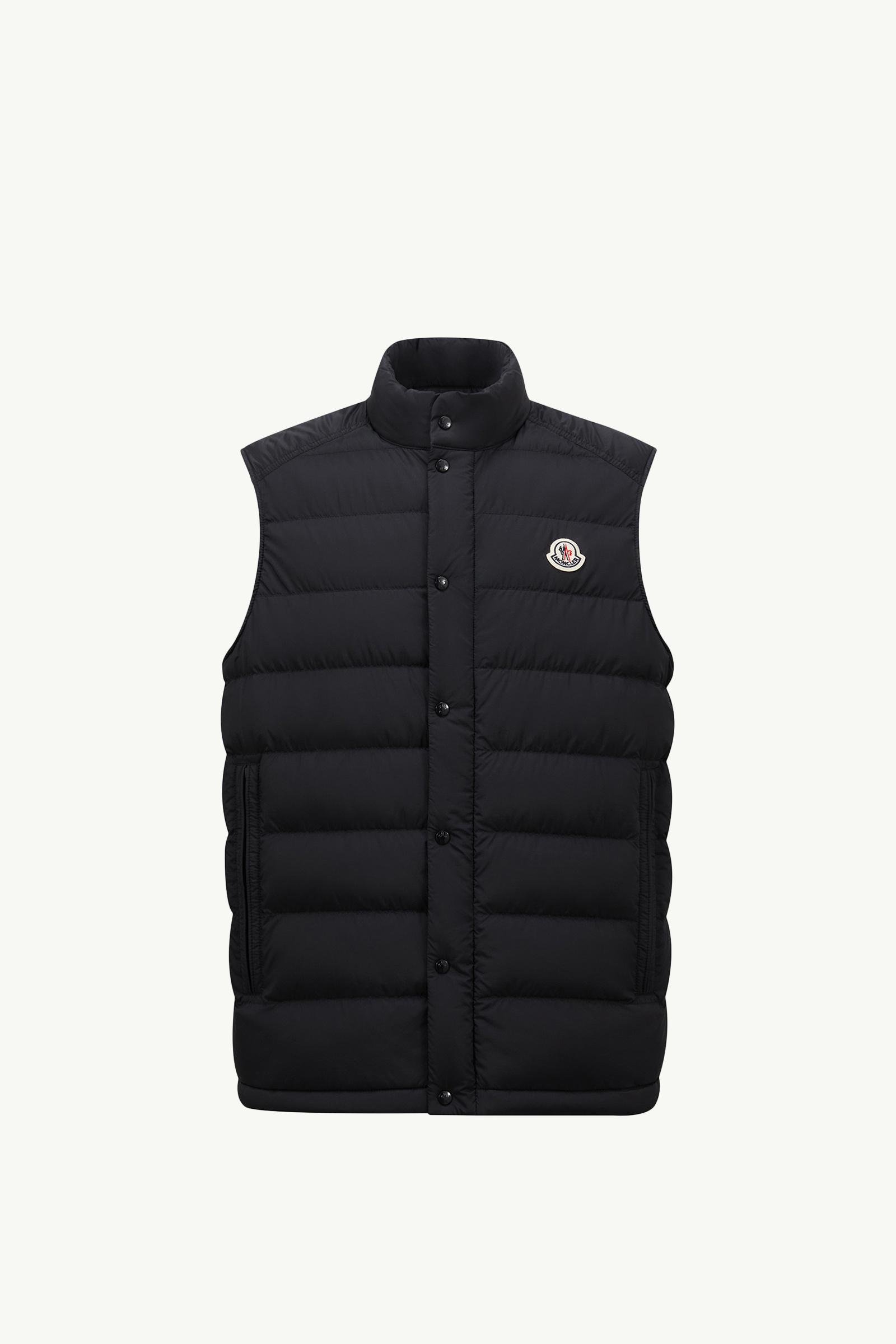 MONCLER バルトロメ ブラック ダウンベスト サイズ３ MONCLER ブラック ダウンベスト BARTHOLOME GILET MONCLER ダウン