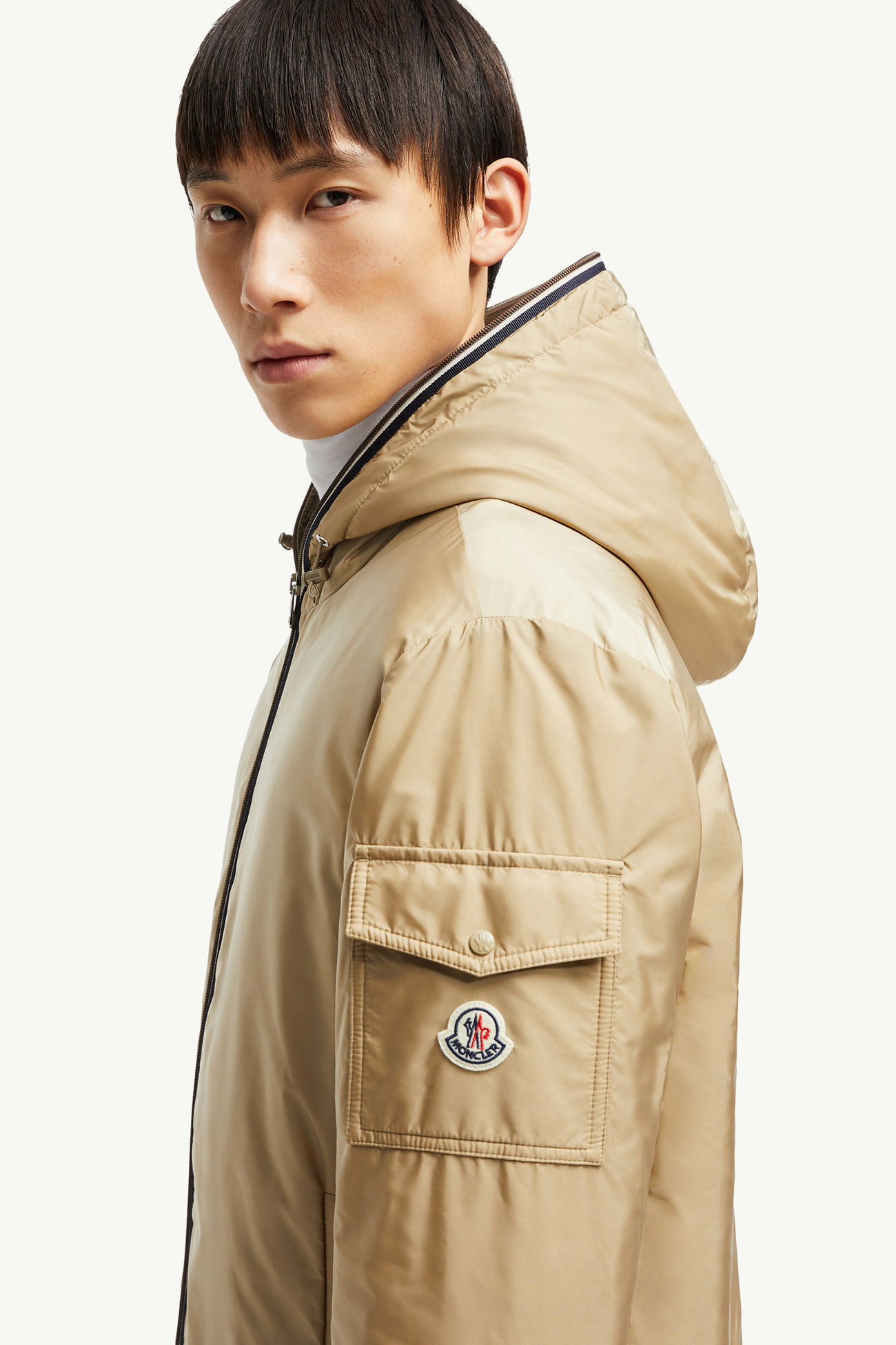 Doudoune courte à capuche Evettes Hommes Beige Sable Moncler 1