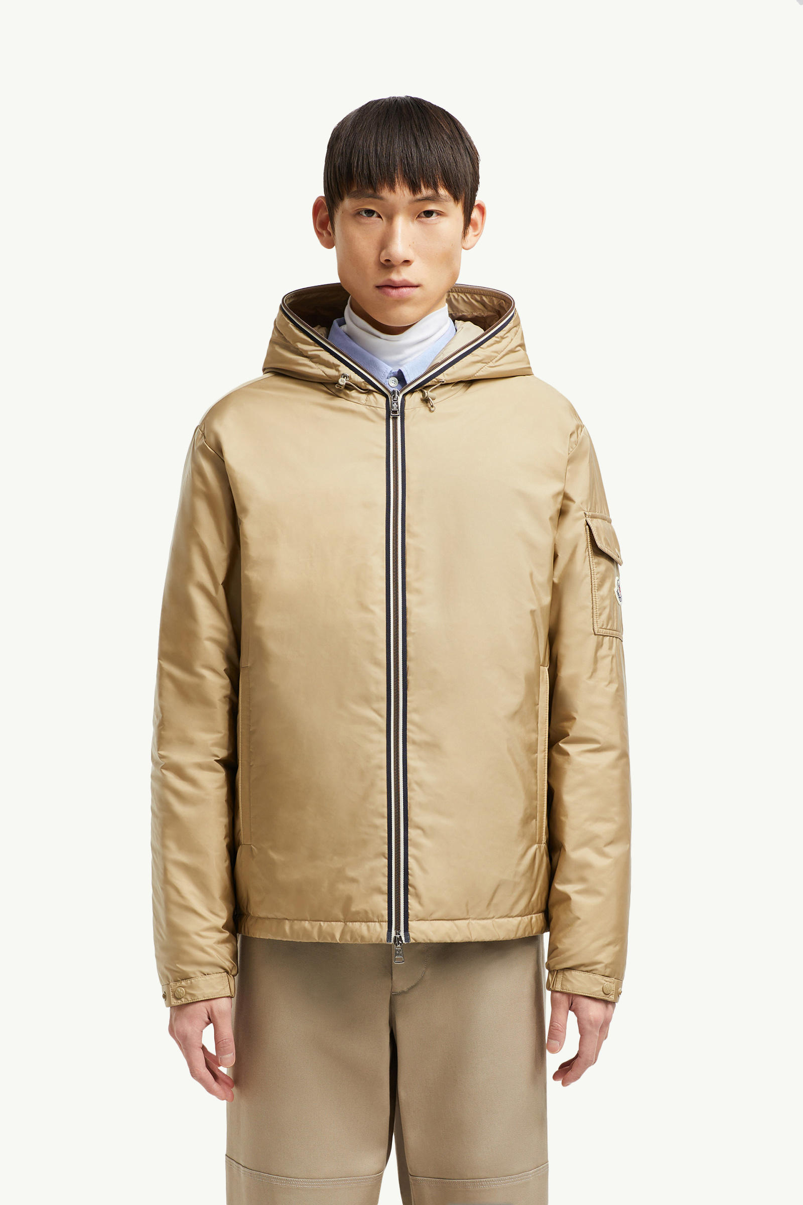Plumífero corto con capucha Evettes Hombre Beige Arena Moncler 3