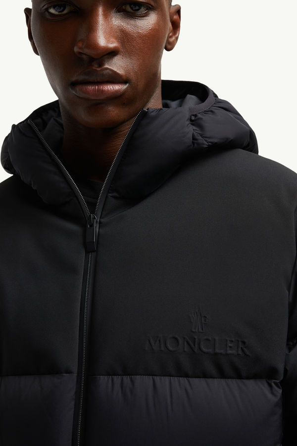 Veumont Hooded Short Down Jacket Men Black Moncler 6