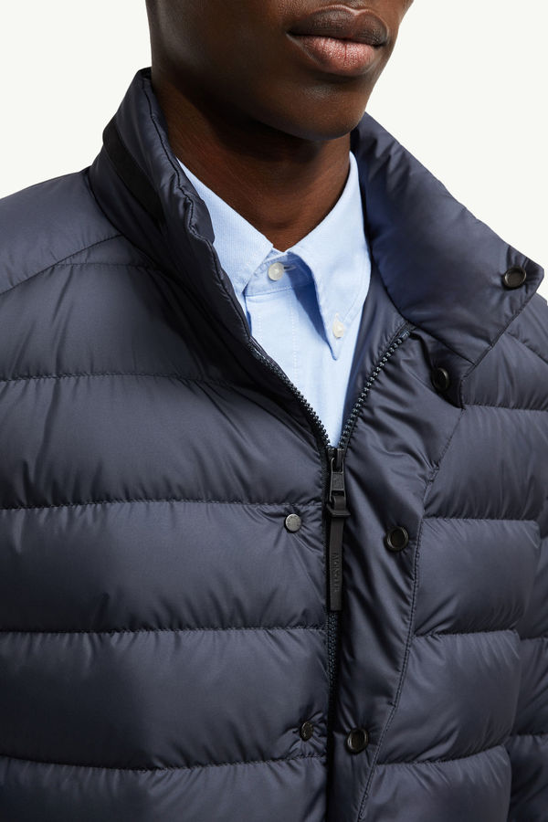 Blazer en duvet Carrelet à bordure en cuir Hommes Bleu marine Moncler 6
