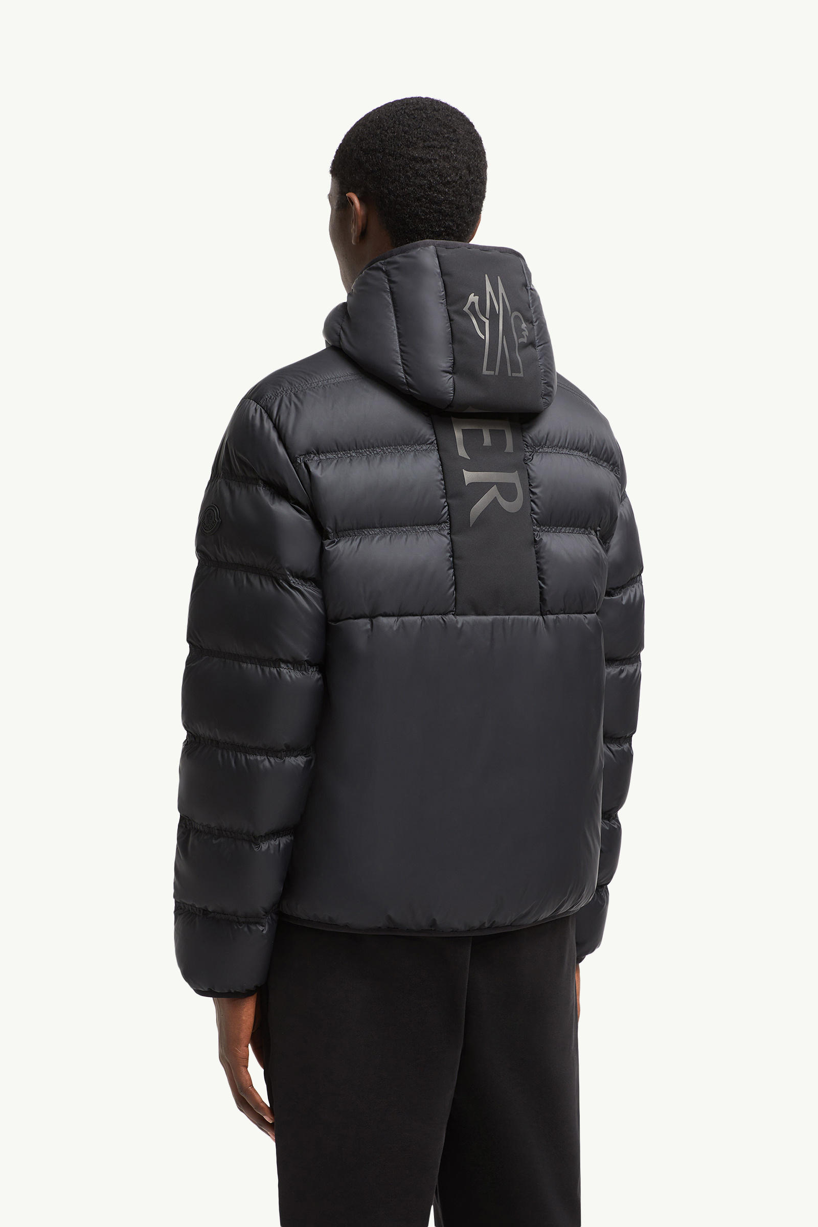 Gardy Hooded Short Down Jacket Men Black Moncler 4