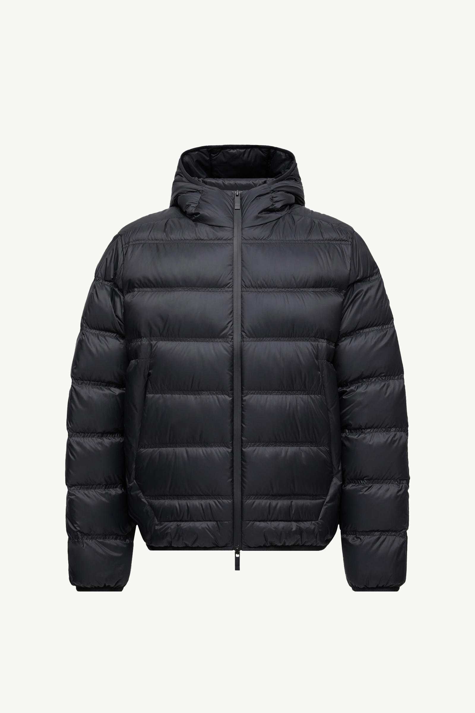https://moncler-cdn.thron.com/api/v1/content-delivery/shares/dpx6uv/contents/K10911A00073598AL999_F/image/K10911A00073598AL999_F