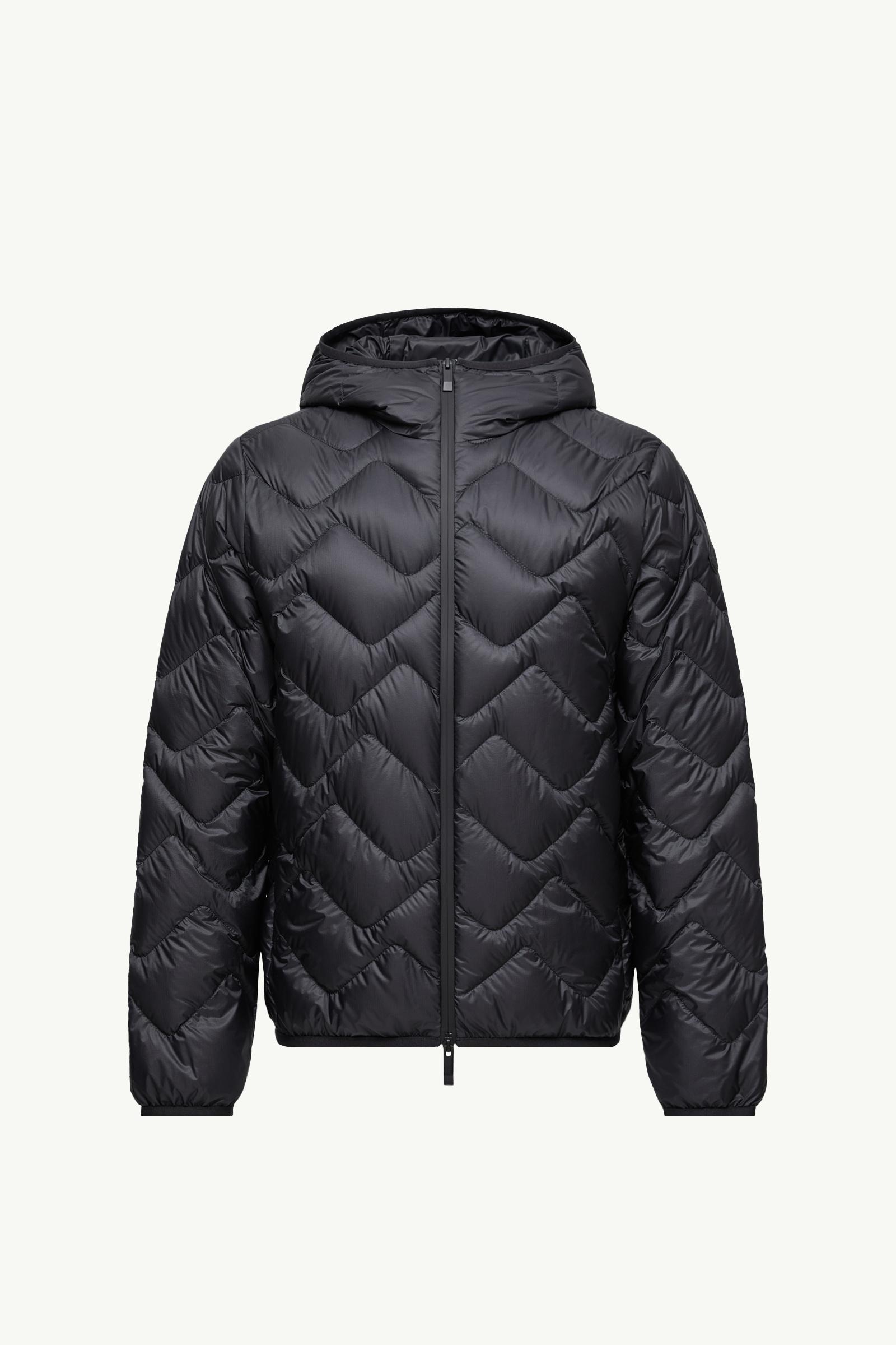Bimont wellenförmig gesteppte kurze Daunenjacke mit Kapuze_findInBoutique_image