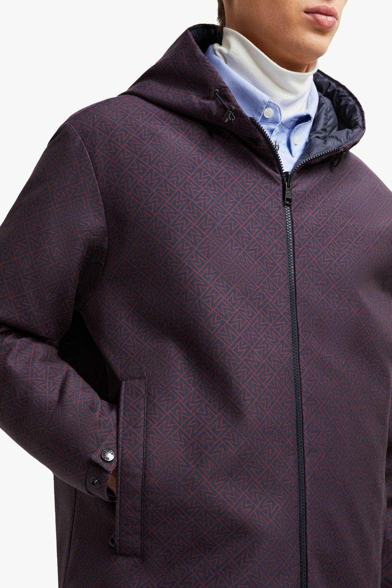 Monogram Guery Reversible Hooded Short Down Jacket Men Blue & Red Moncler 5