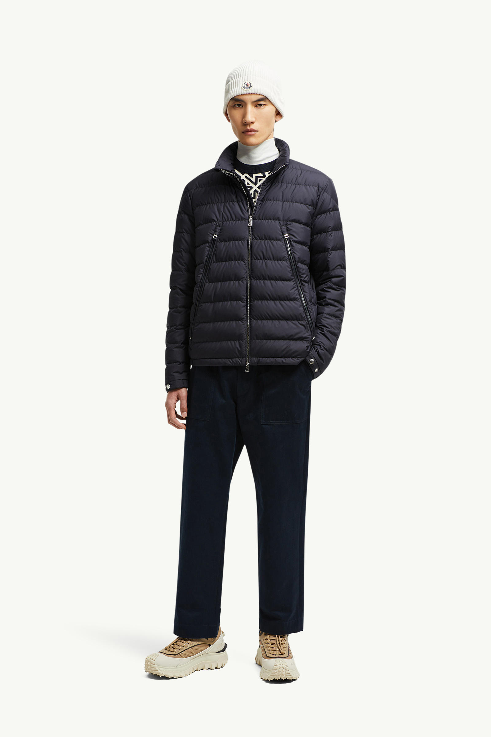 Alfit kurze Daunenjacke mit Kapuze Herren Navyblau Moncler 0