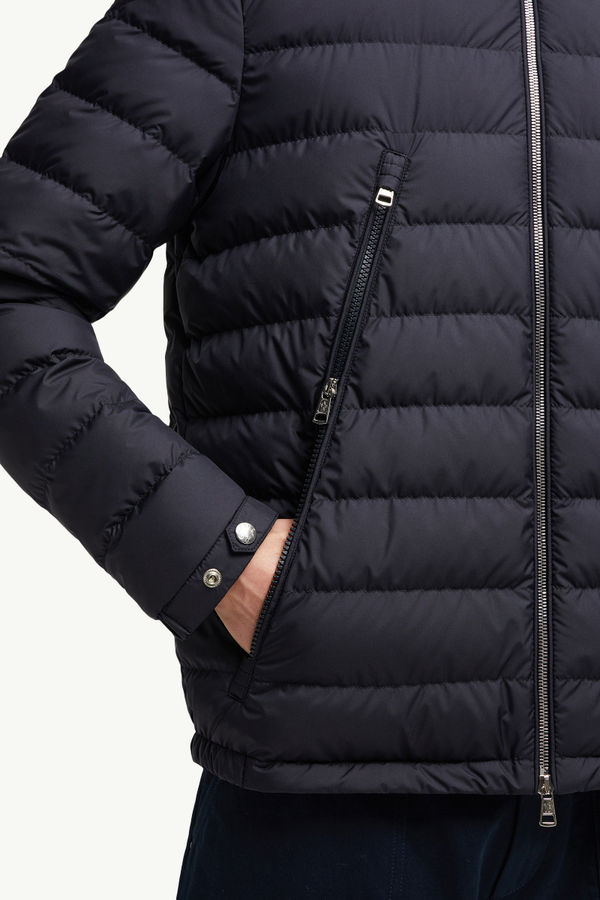 Alfit Hooded Short Down Jacket Men Navy Blue Moncler 5