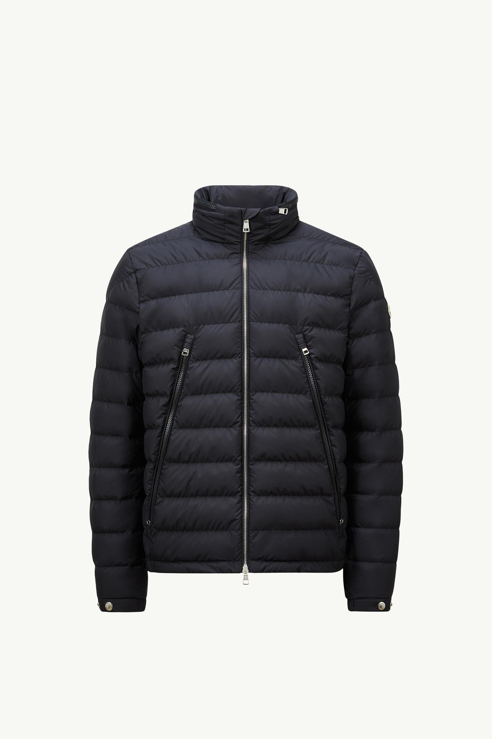 Alfit kurze Daunenjacke mit Kapuze_findInBoutique_image