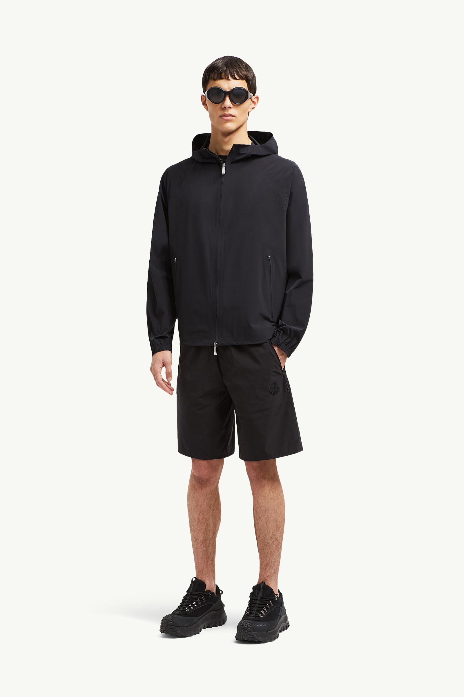 Chalvine男士连帽夹克外套 男士 黑色 Moncler 0