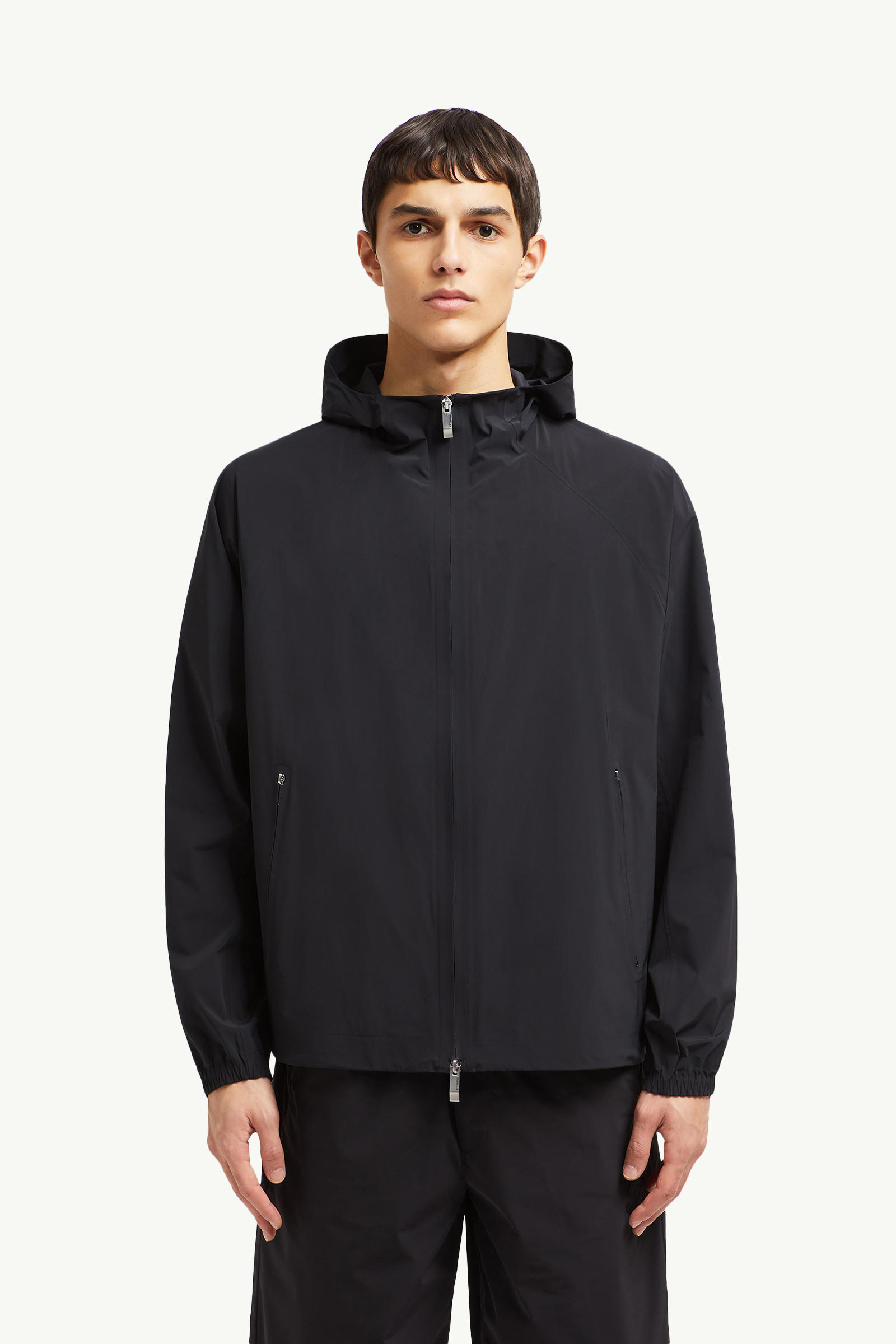 Chalvine男士连帽夹克外套 男士 黑色 Moncler 3