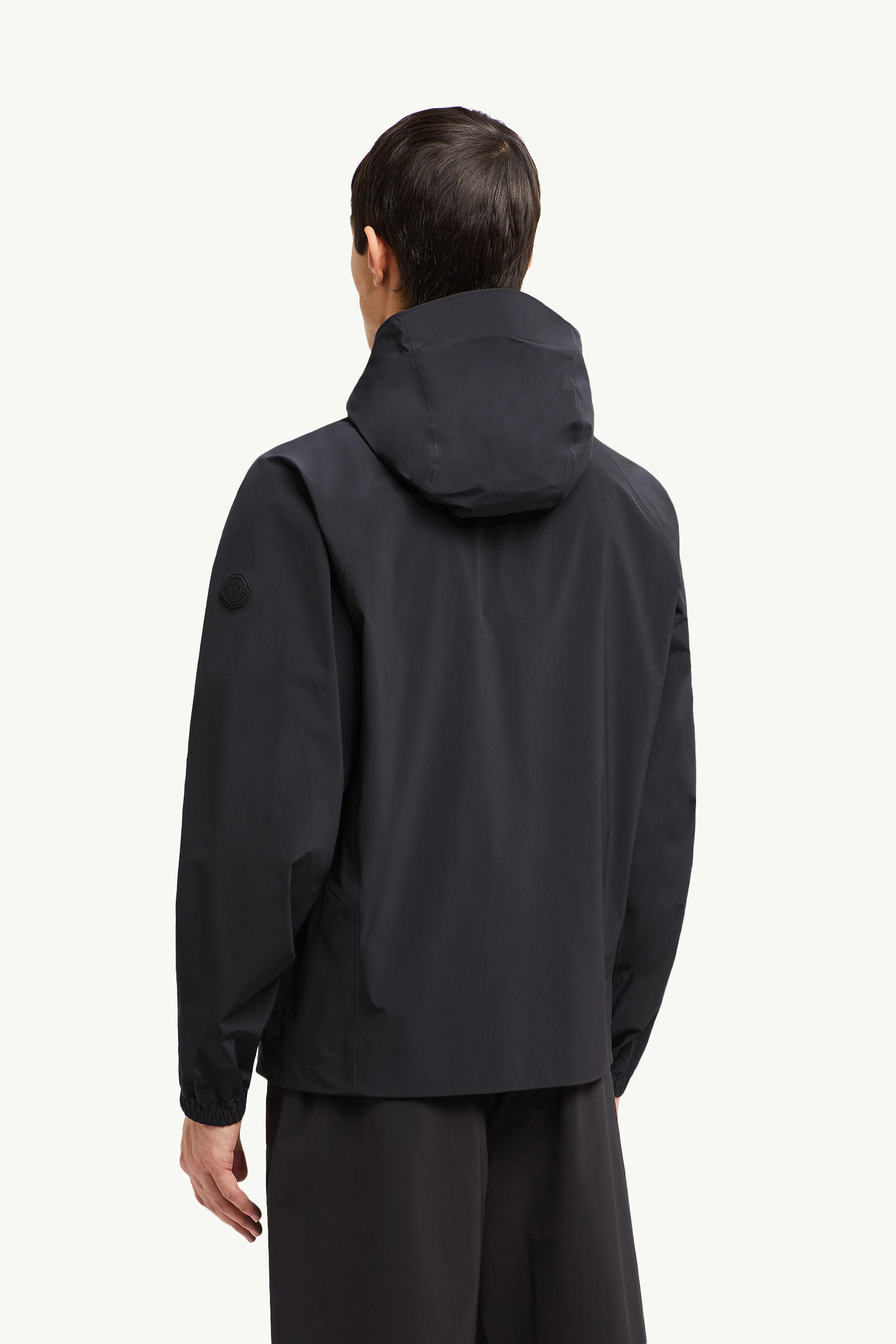 Chalvine男士连帽夹克外套 男士 黑色 Moncler 4
