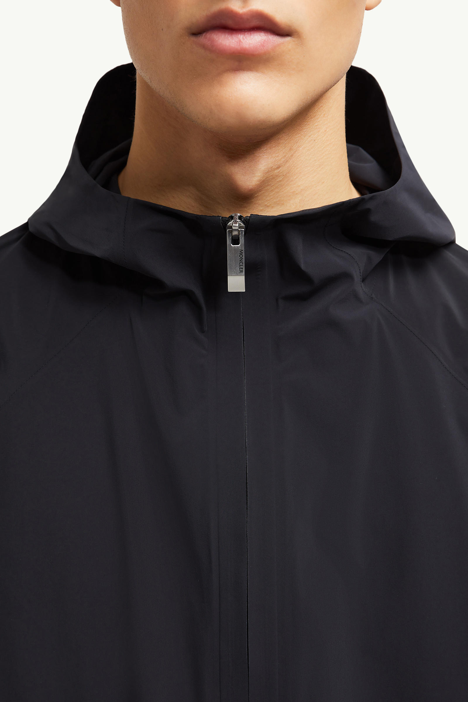 Chalvine男士连帽夹克外套 男士 黑色 Moncler 5