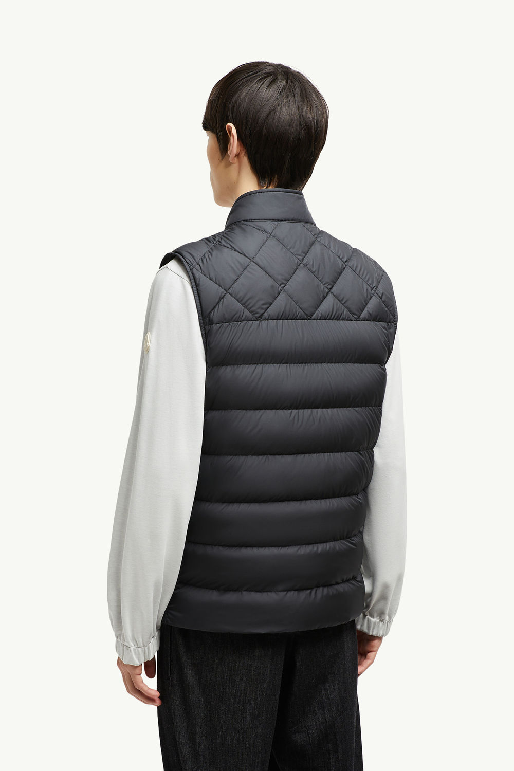 Arcalod Diamond-Quilted Down Gilet Men Black Moncler 4