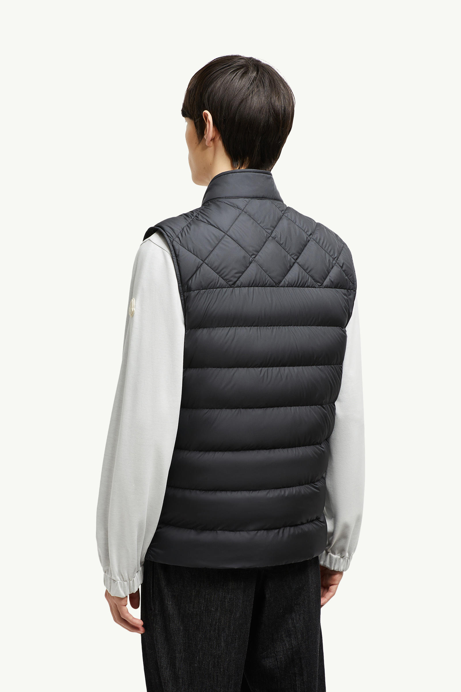 Arcalod Diamond-Quilted Down Gilet Men Black Moncler 4