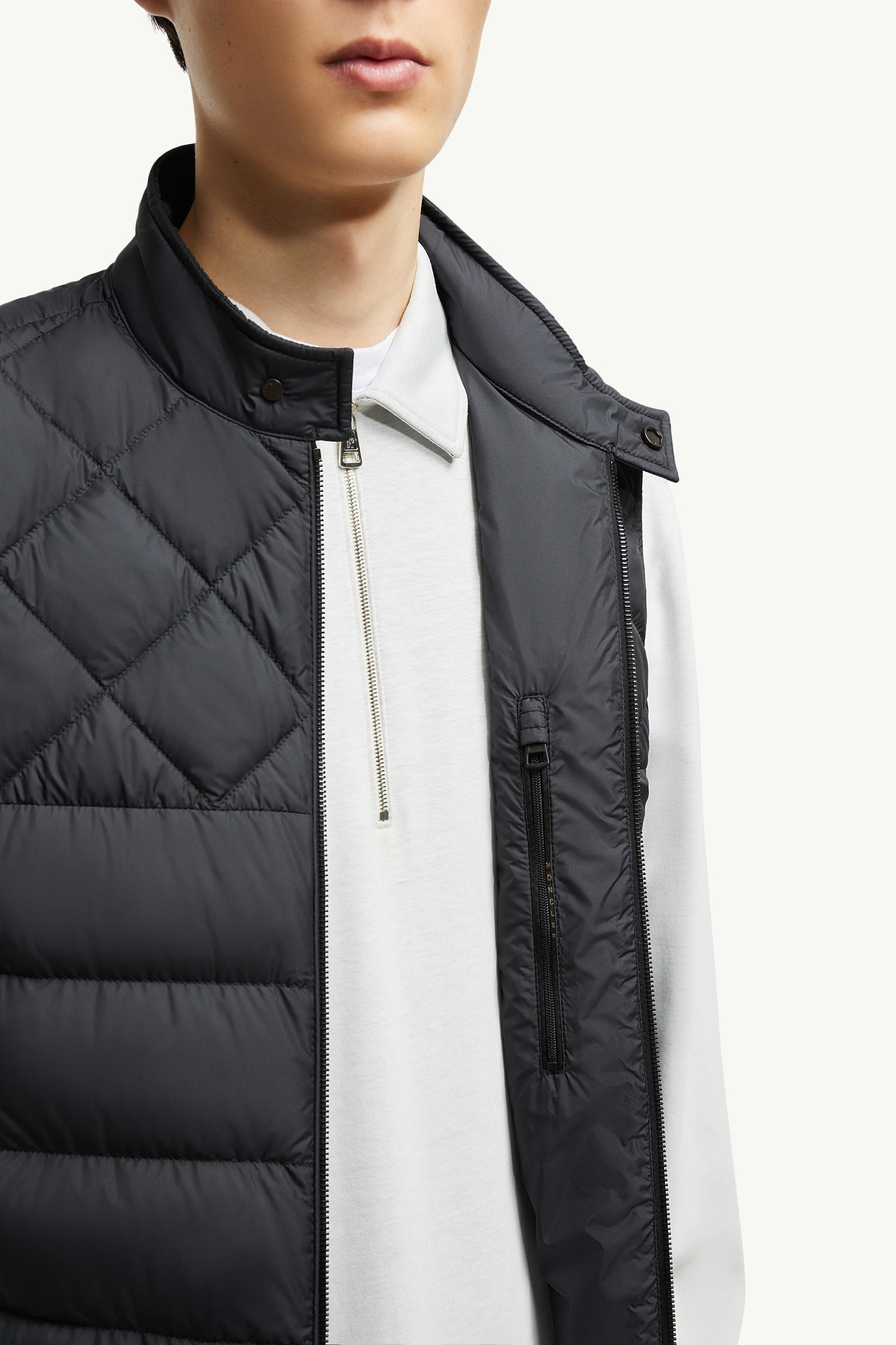 Arcalod Diamond-Quilted Down Gilet Men Black Moncler 7