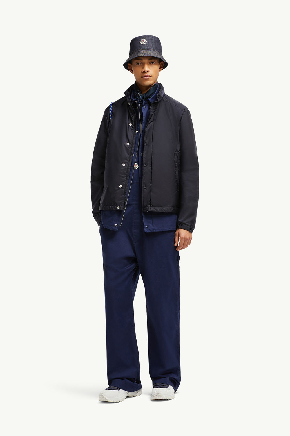 Montriond Hooded Windbreaker Men Navy Blue Moncler 0
