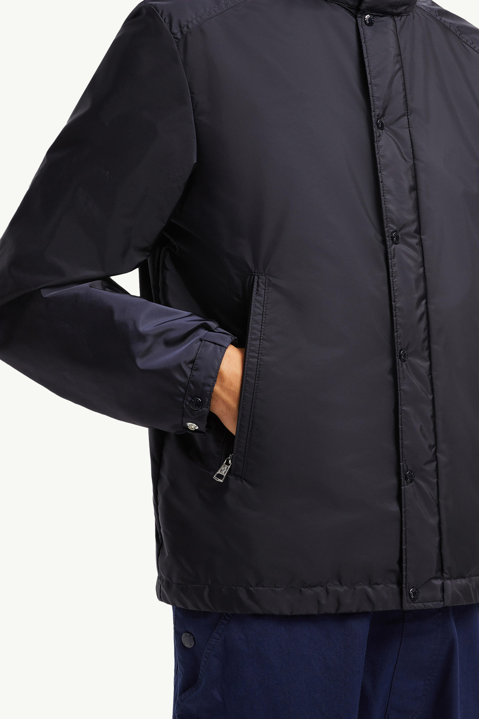 Montriond Hooded Windbreaker Men Navy Blue Moncler 6