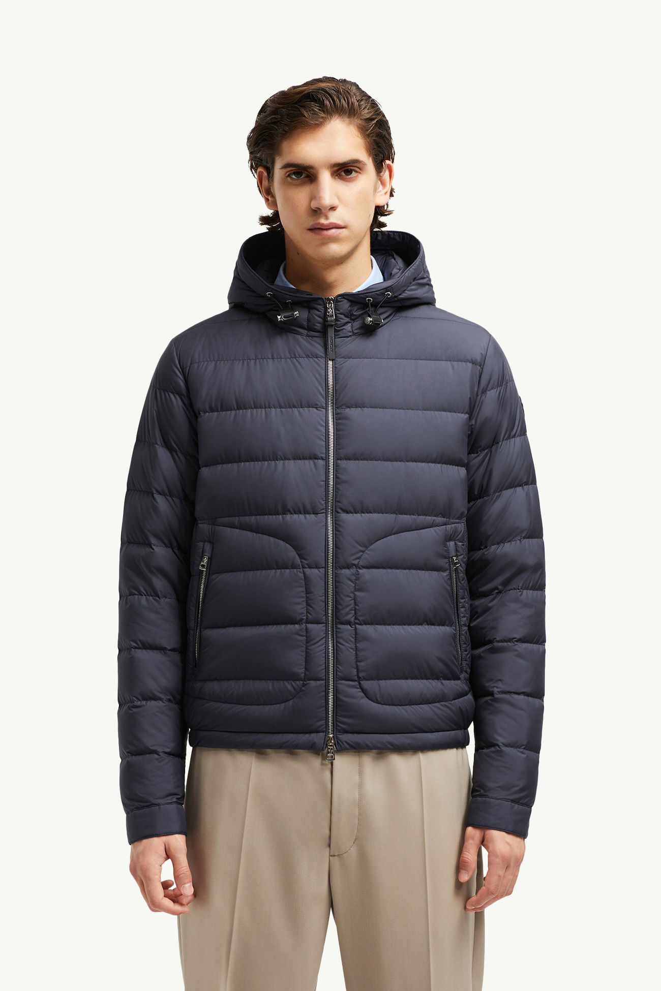 Sestriereショートダウンジャケット メンズ ネイビーブルー Moncler 3