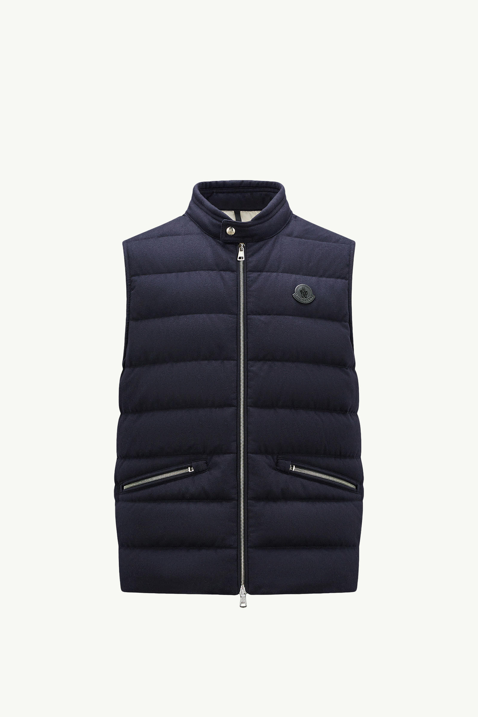 https://moncler-cdn.thron.com/api/v1/content-delivery/shares/dpx6uv/contents/K10911A00143596LQ742_F/image/K10911A00143596LQ742_F