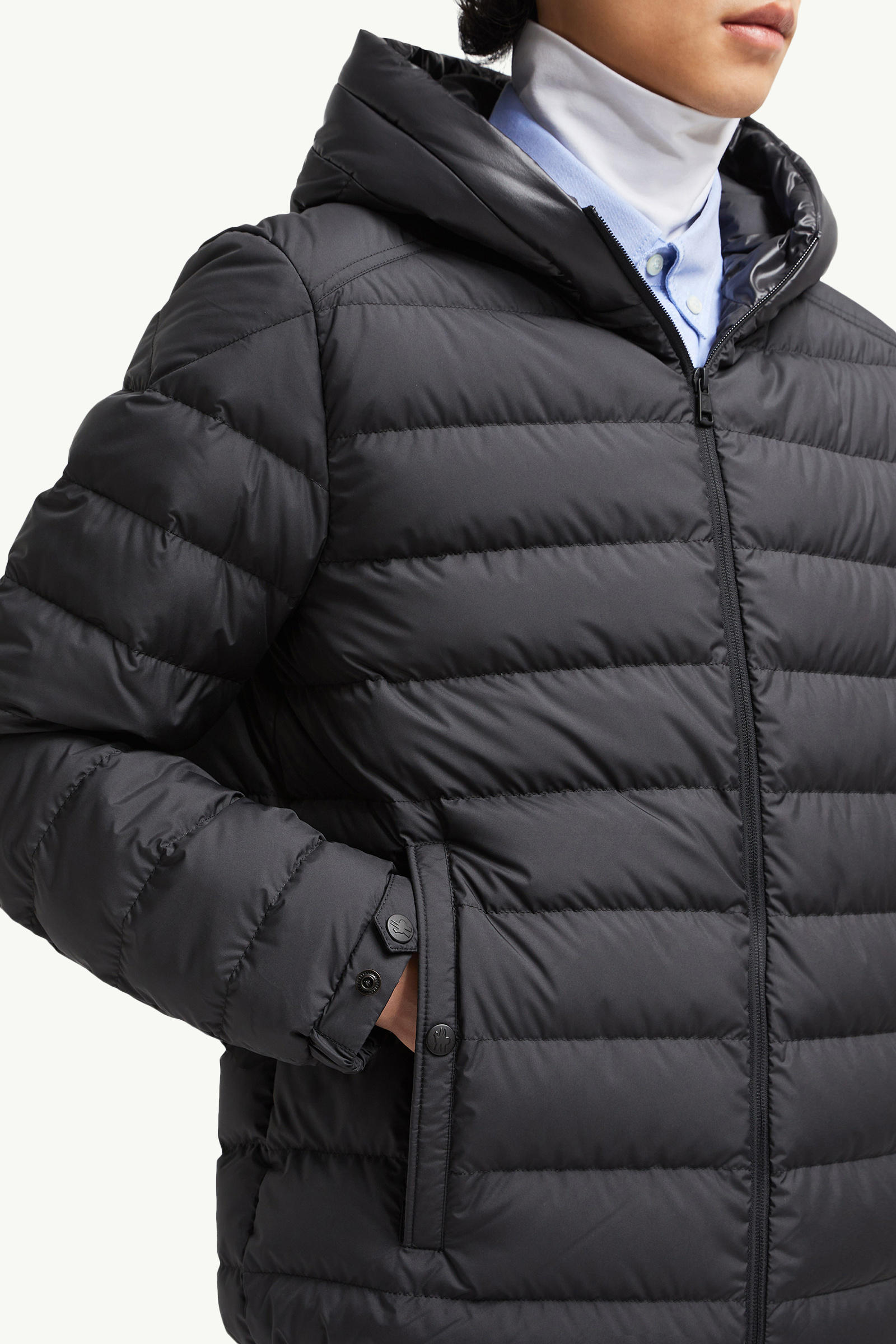 Chevrerie Hooded Short Down Jacket Men Black Moncler 5