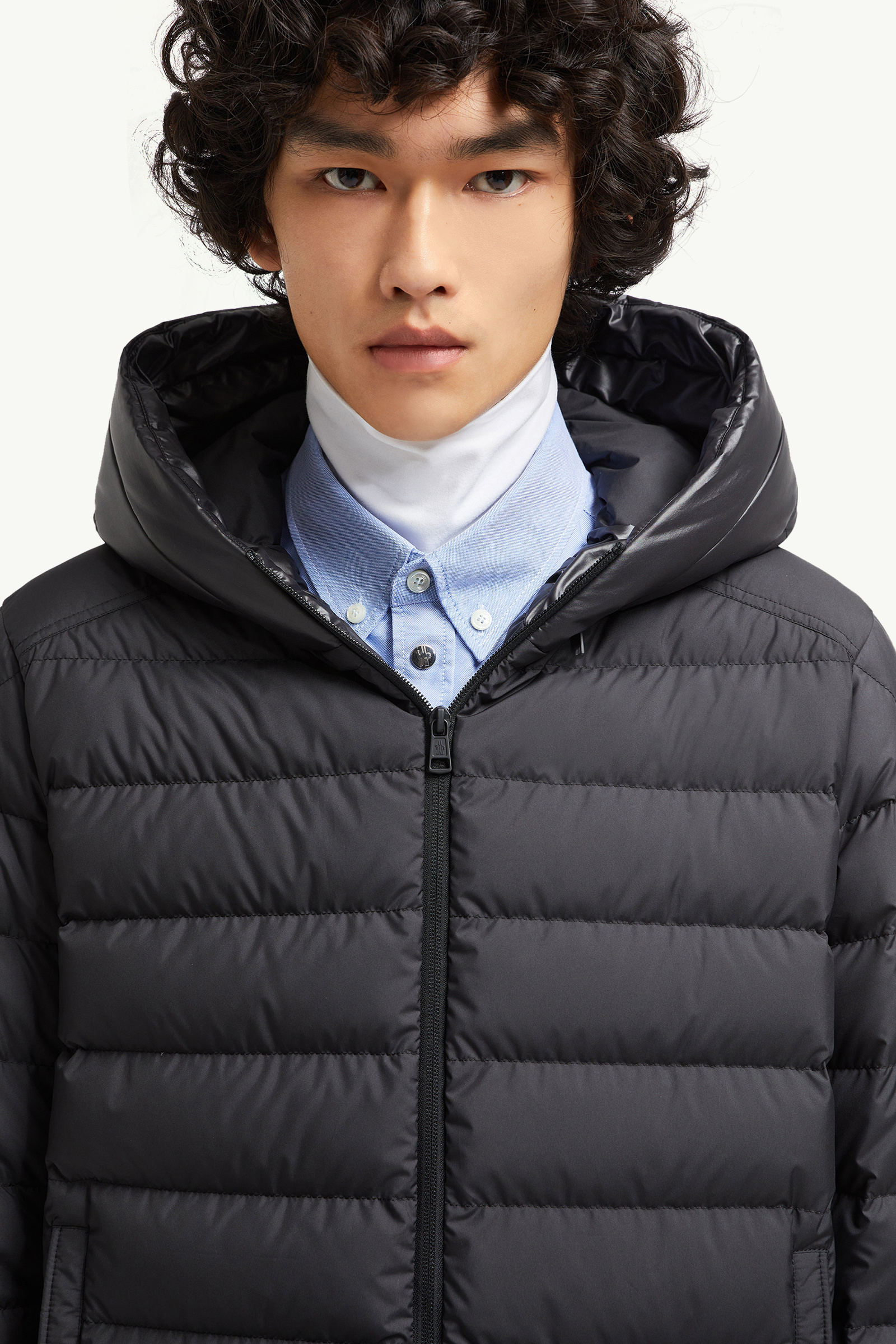 Chevrerie Hooded Short Down Jacket Men Black Moncler 6