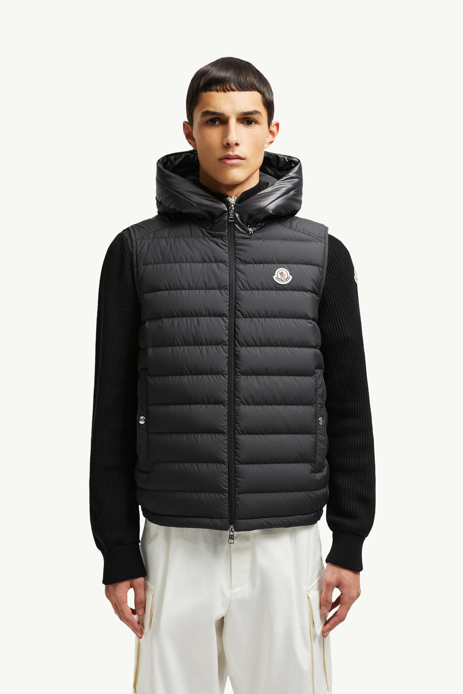 Bourget Hooded Down Gilet Men Black Moncler 3